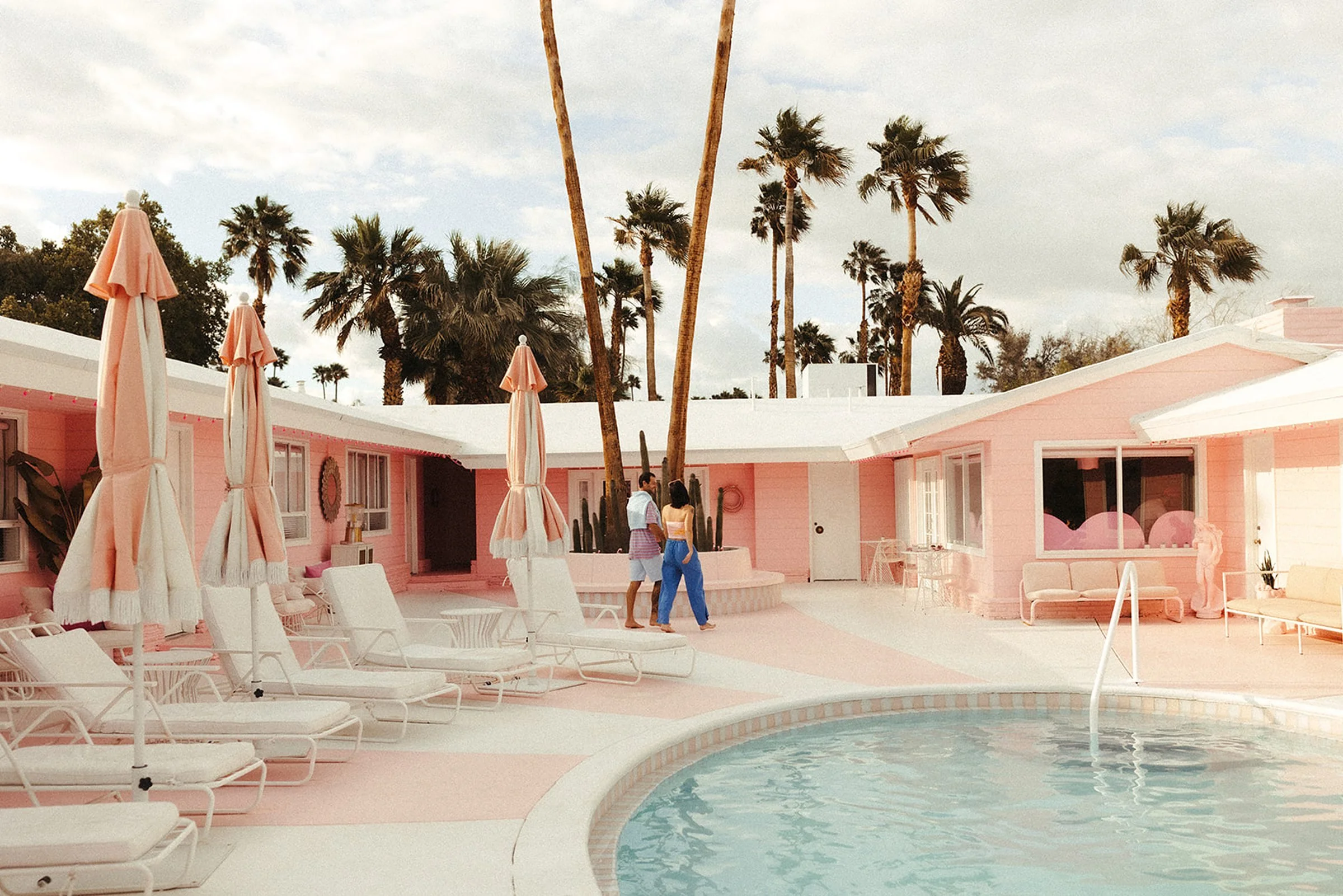 Aesha + Scott's Retro Palm Springs Engagement Photos15.jpg