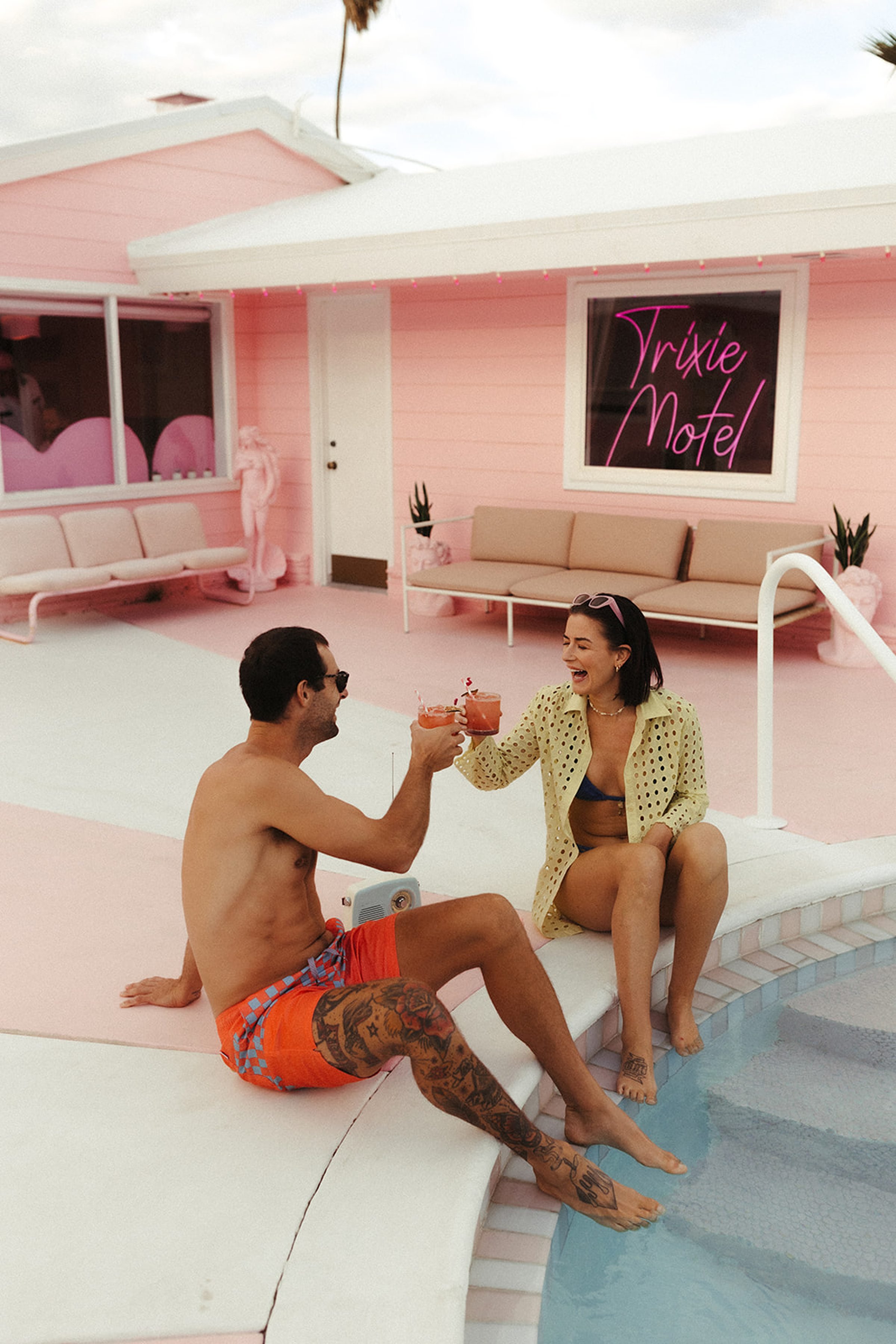 Aesha + Scott's Retro Palm Springs Engagement Photos24.jpg