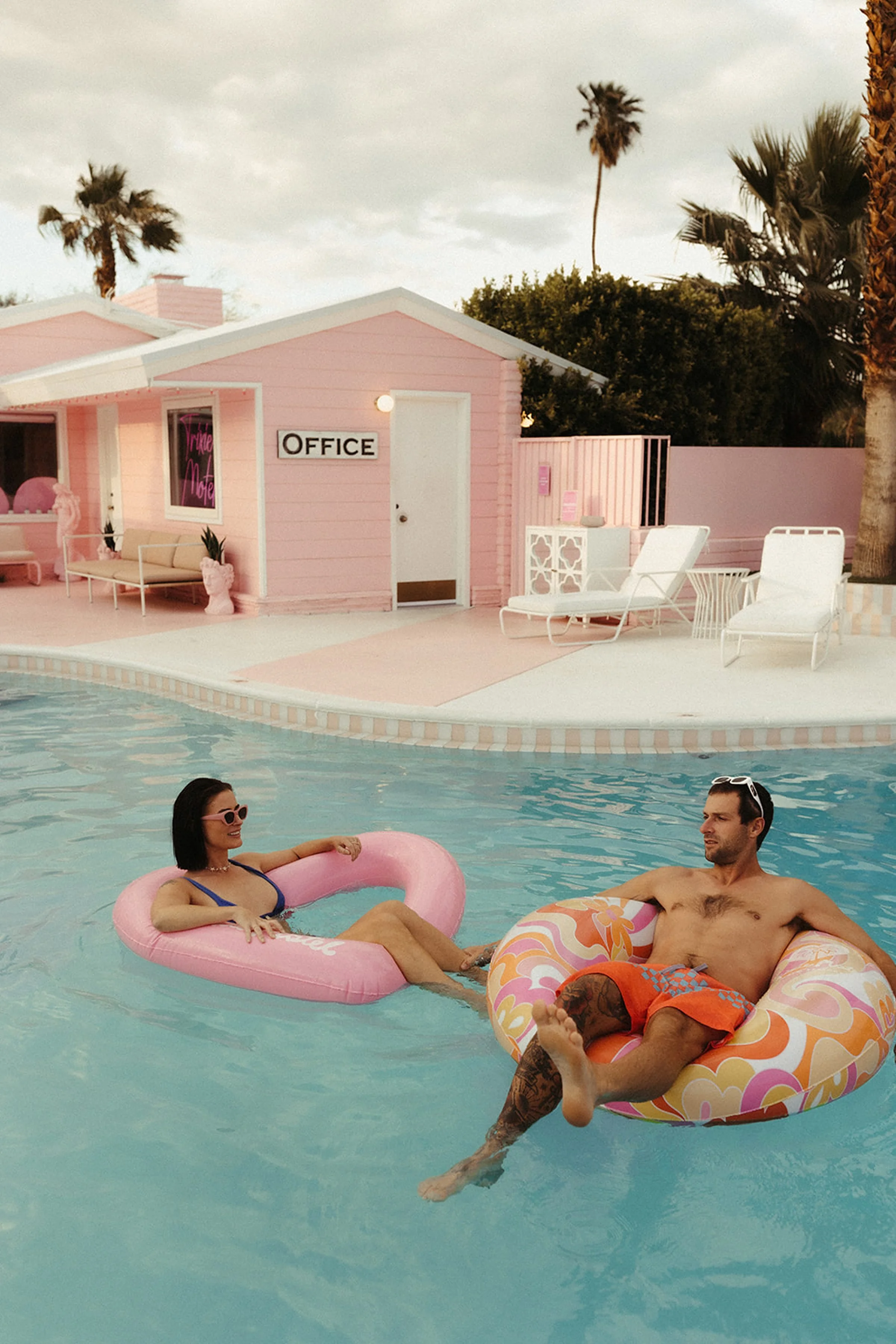 Aesha + Scott's Retro Palm Springs Engagement Photos29.jpg