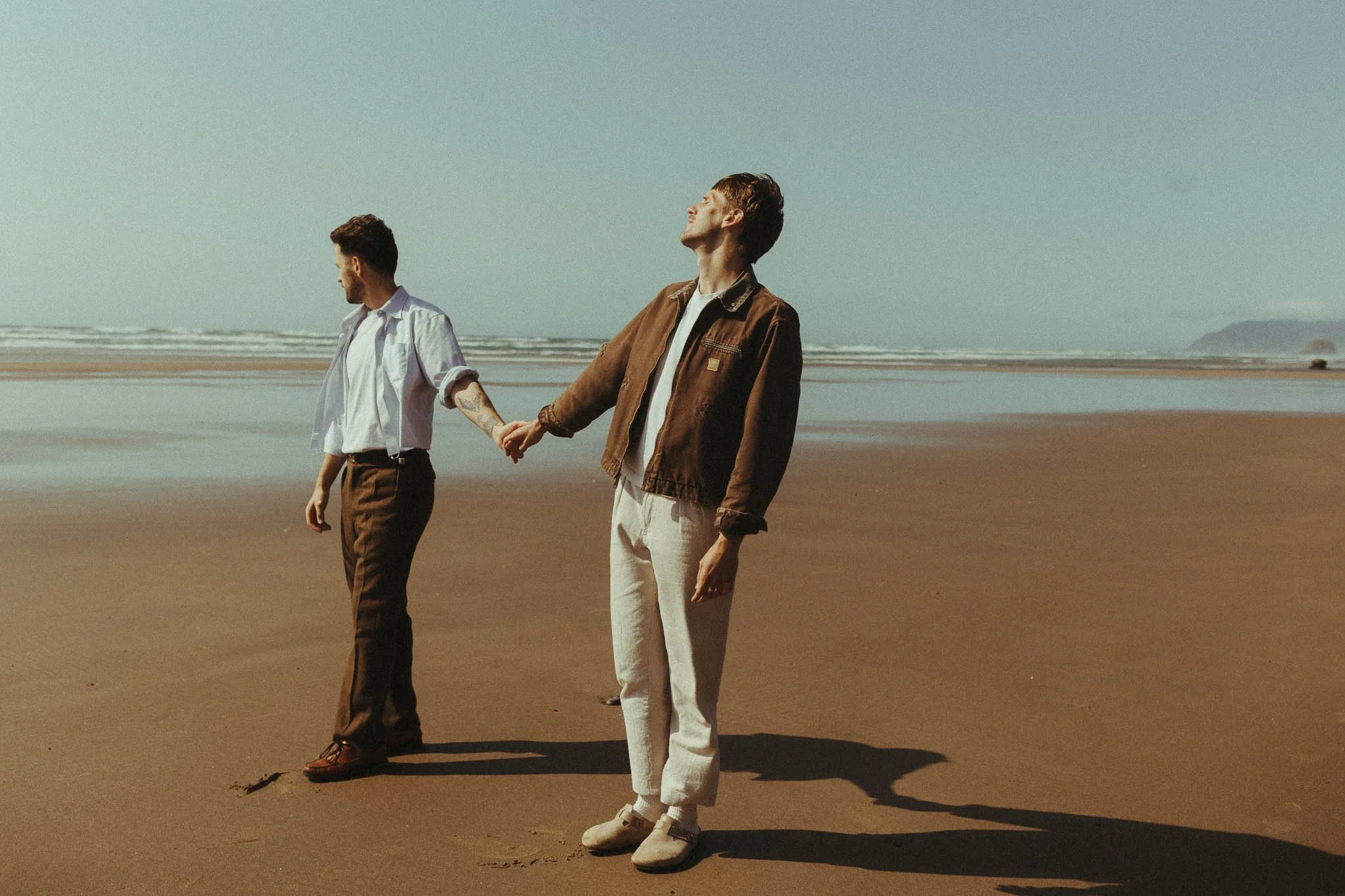 oregon-beach-queer-elopement-photo.jpg