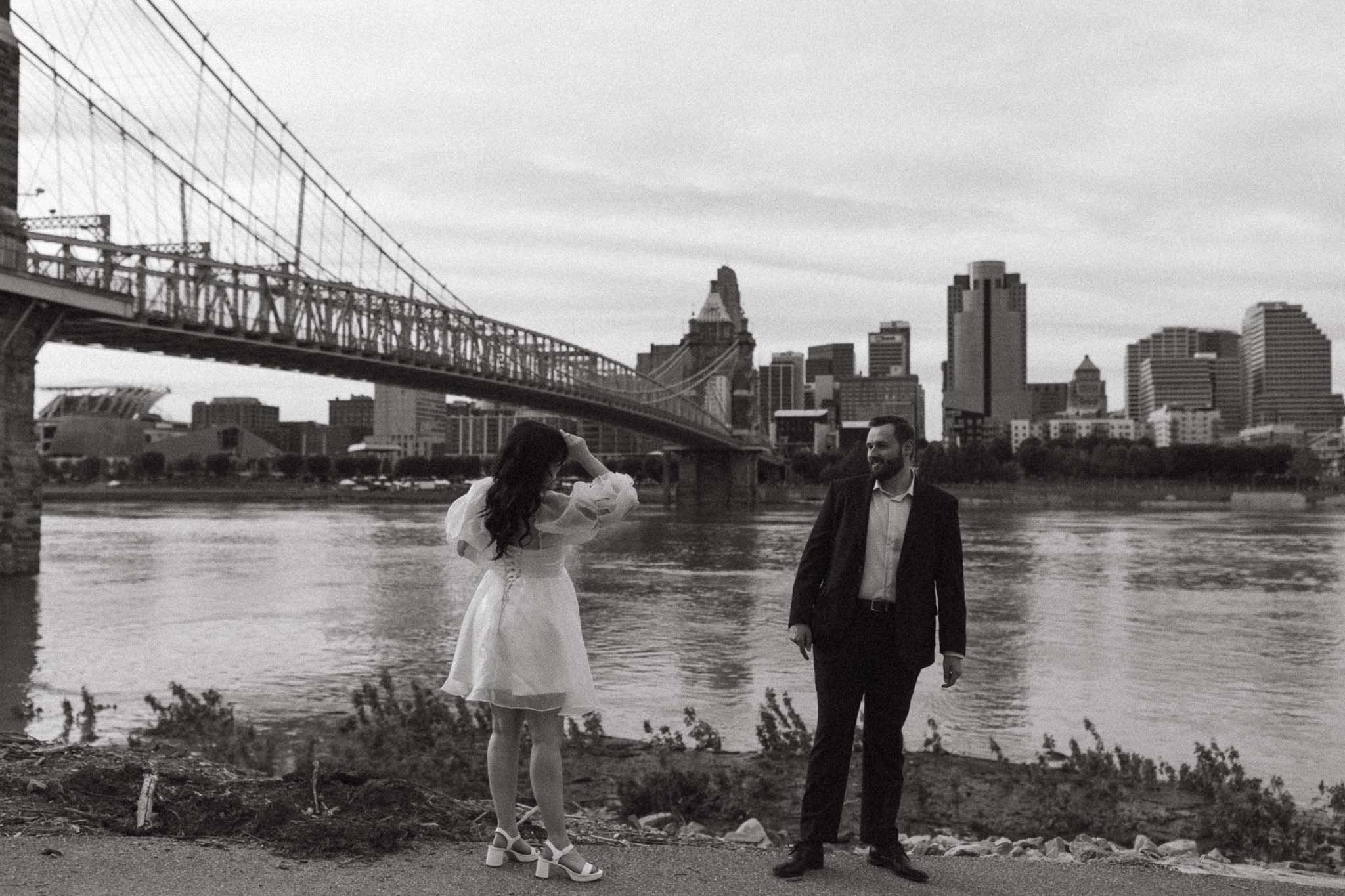 downtown-cincinnati-elopement-photo.jpg
