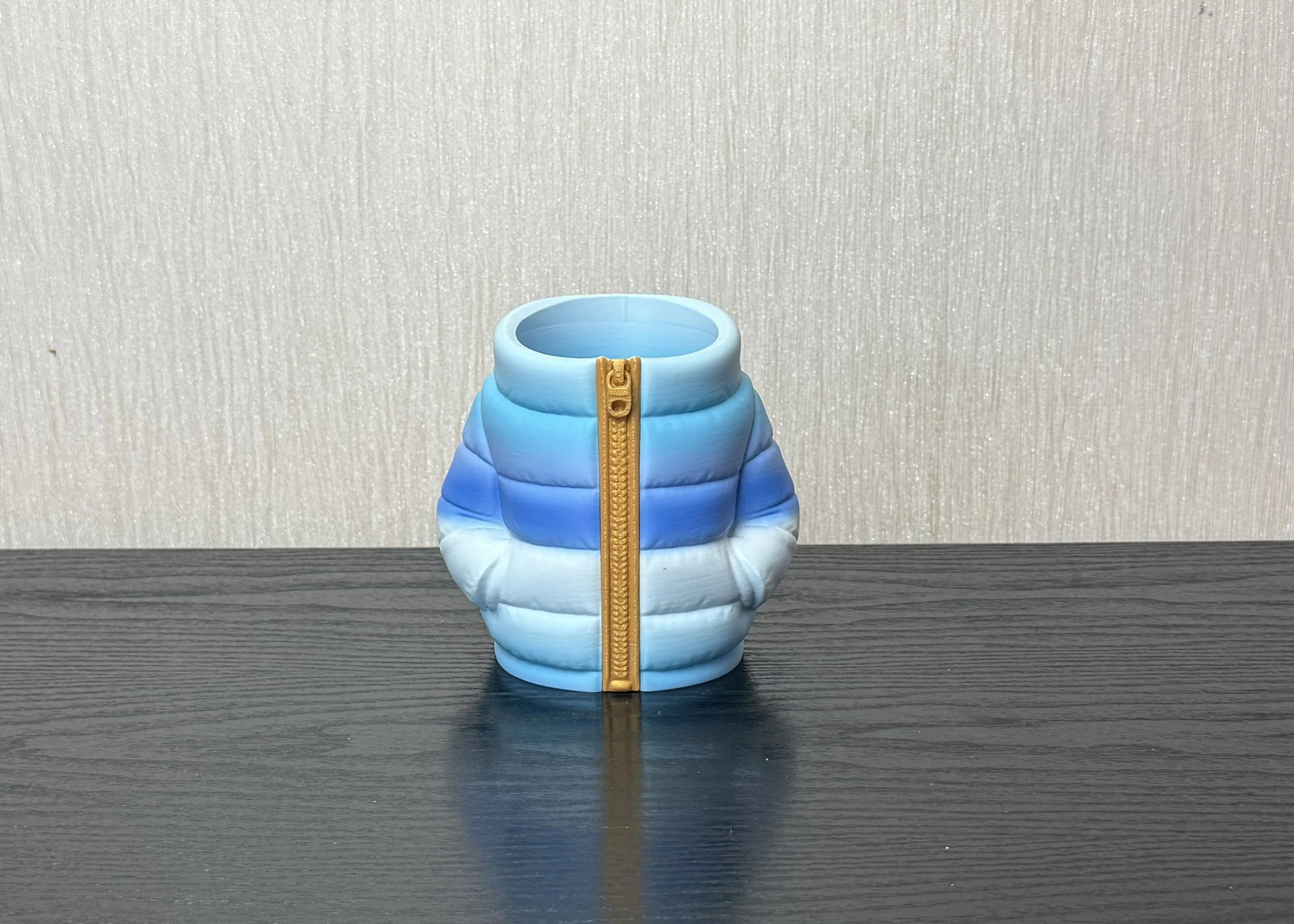 Bubble jacket holder