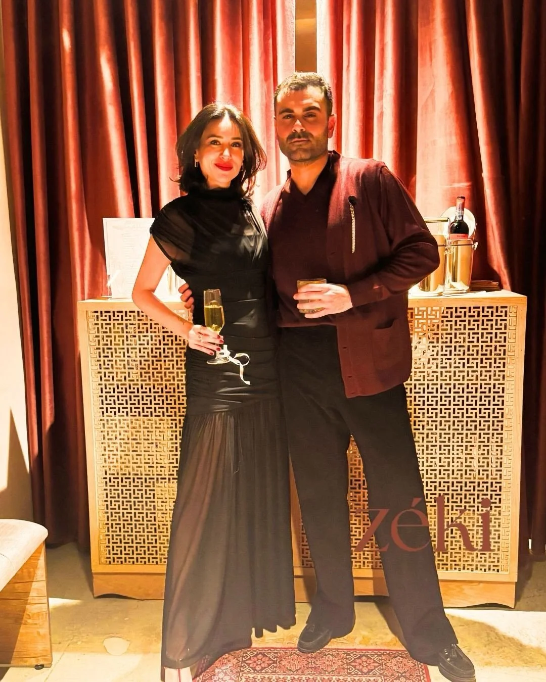 friends of z&eacute;ki - No Bell at 12 - eve.