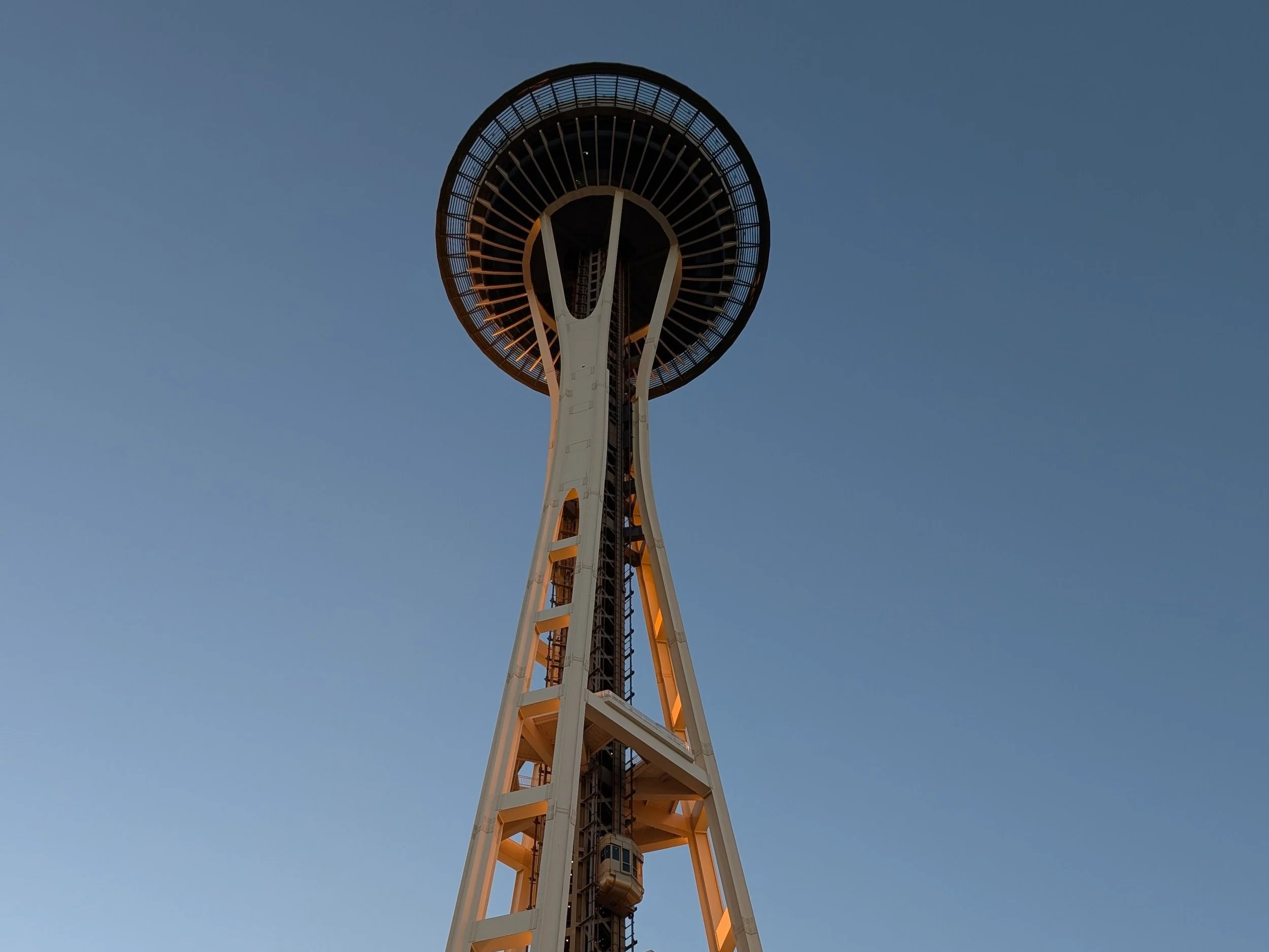 Seattle - Fish, Glass, and a Space Noodle