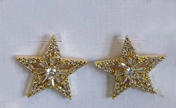 Gold Daisy Earrings