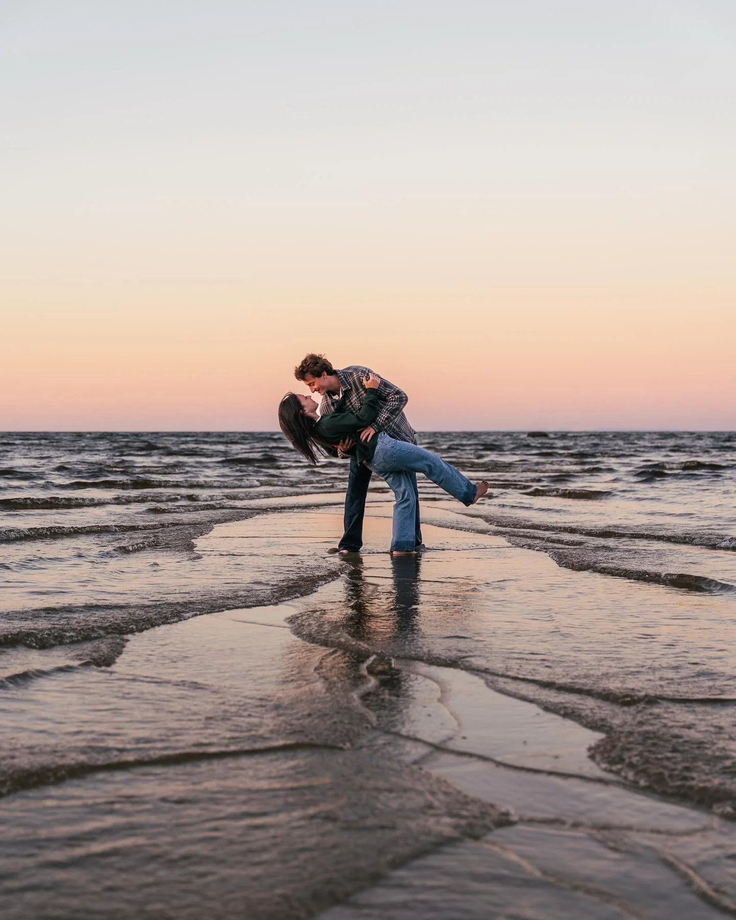 Last night I had the privilege of capturing the proposal of Gavin and Eleise. They introduced me to the most amazing spot on Lake Superior that made stunning photos to look back on for a lifetime!
#photography #proposal #michigan #lakesuperiorsunset