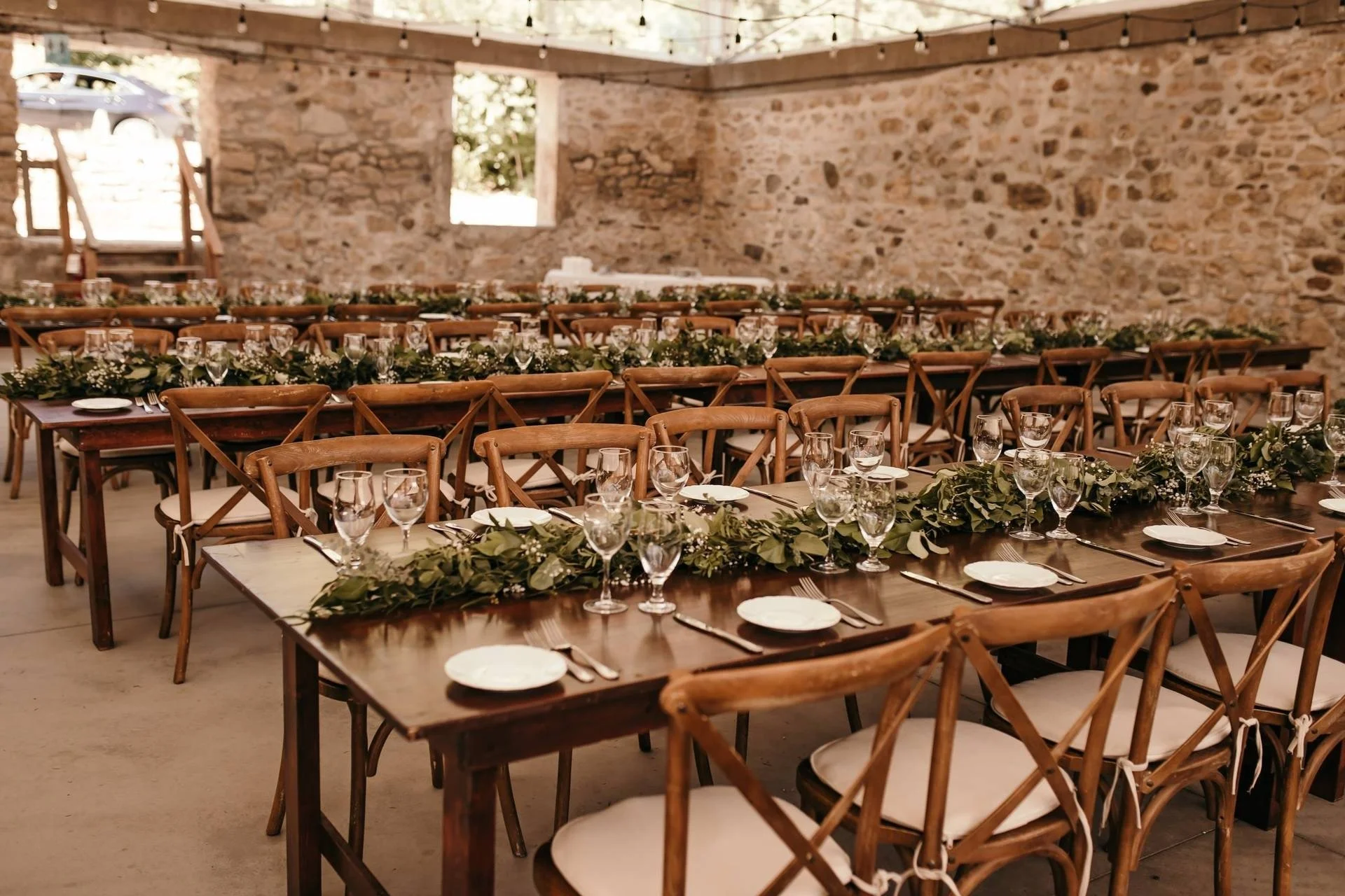 Dinner in Annex Courtyard.jpg