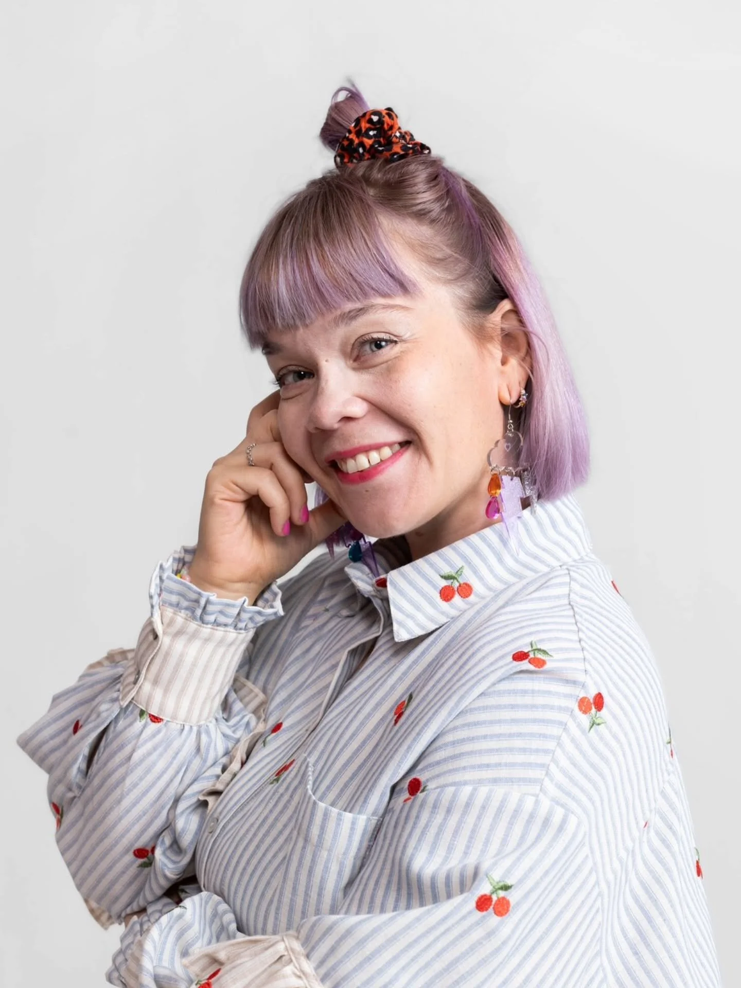 Muutoksen tuulia..?

Niit&auml;h&auml;n on el&auml;m&auml; t&auml;ynn&auml;! 🌠

Muistetaan silti niin&auml; vauhdikkaampinakin hetkin&auml; pys&auml;hty&auml;, voimaantua ja pit&auml;&auml; huolta itsest&auml;mme. 🫶

Me heitt&auml;ydyttiin ty&ouml;