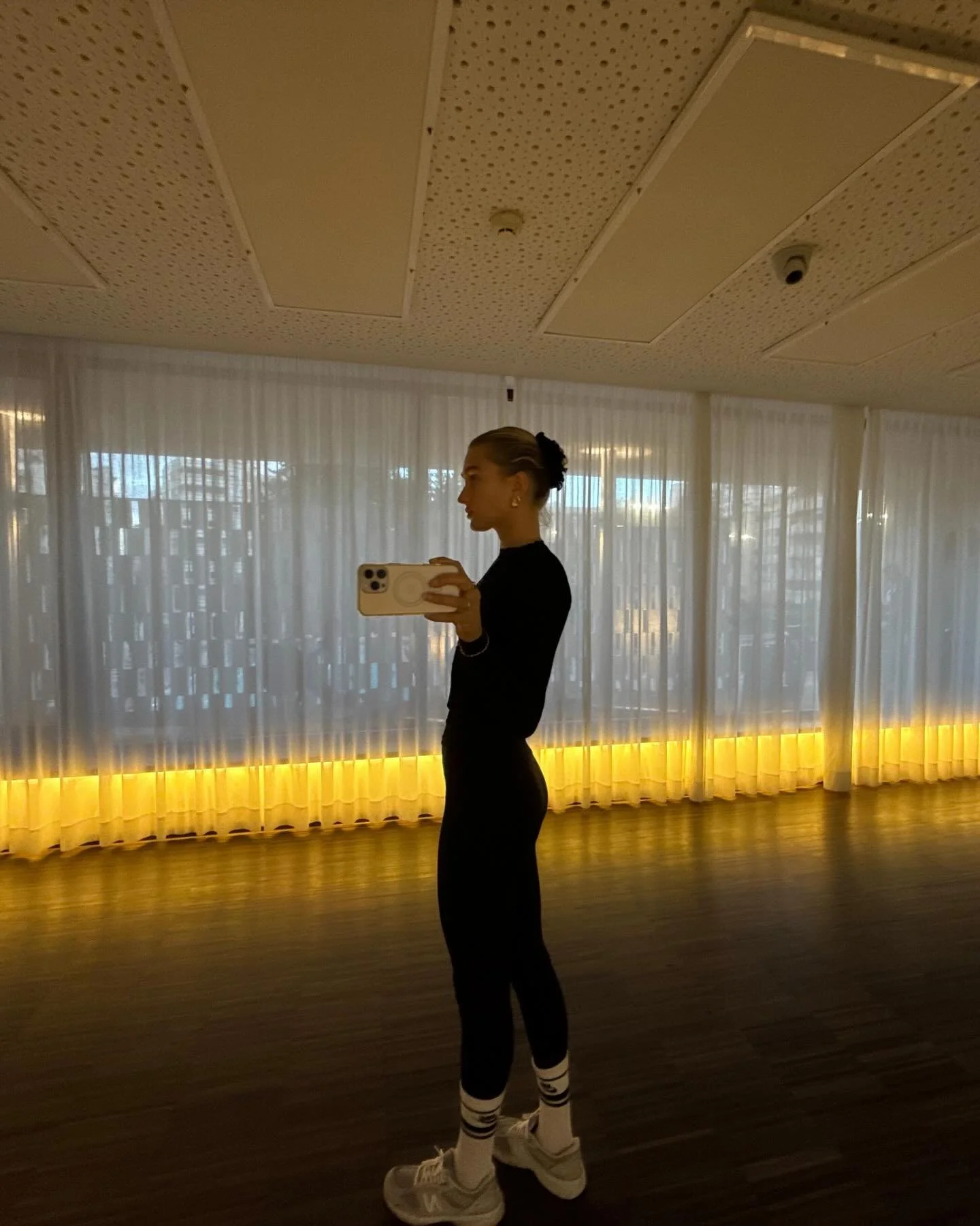 Currently, Aitana is ocean-side in Peru, and Jasmin is in the depths of Copenhagen winter.

Same company. Same vision. Completely different worlds.

Between these two extremes, we find our balance&mdash;between the heat and the cold, across time zone