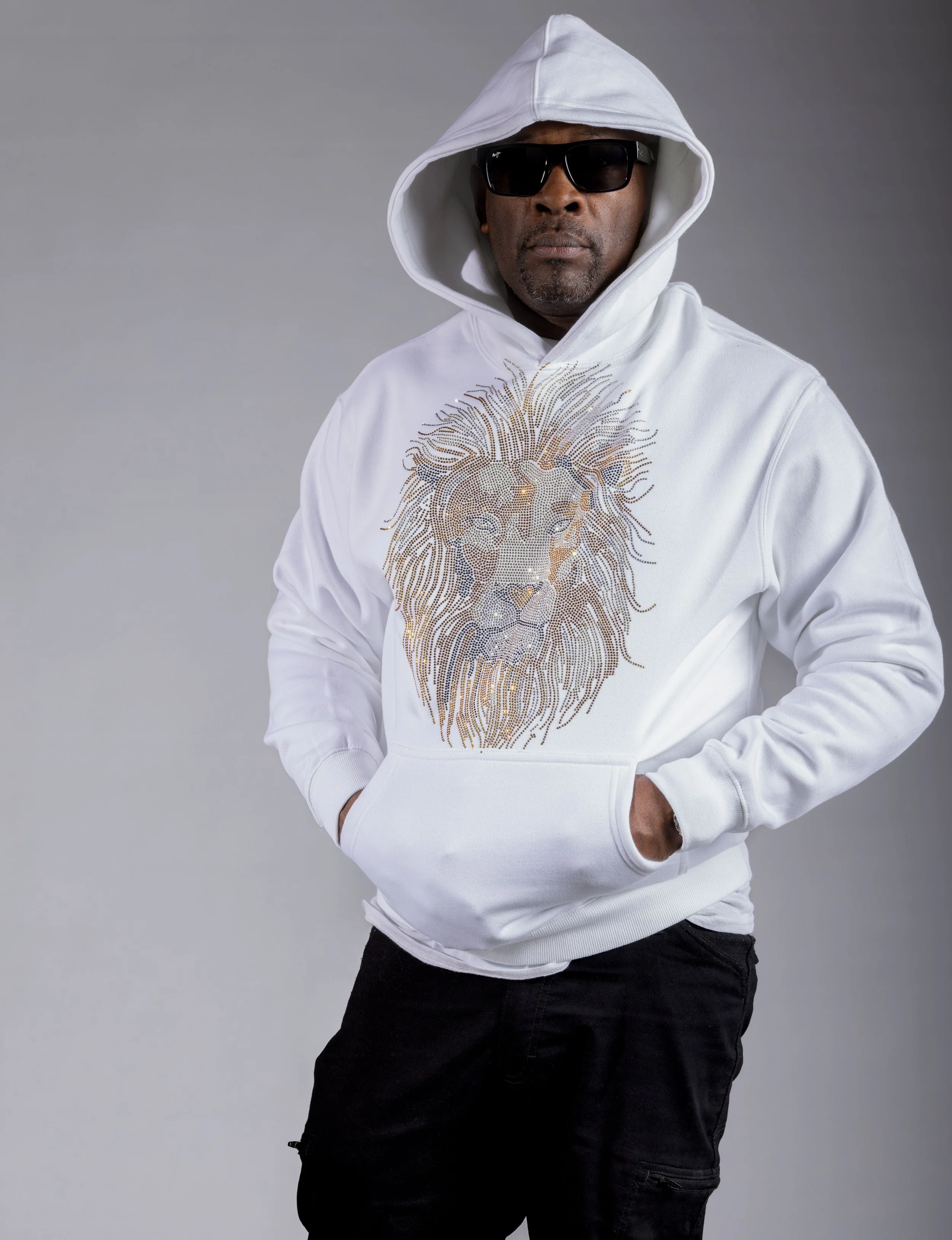 Shawn Outside 001-3.jpg