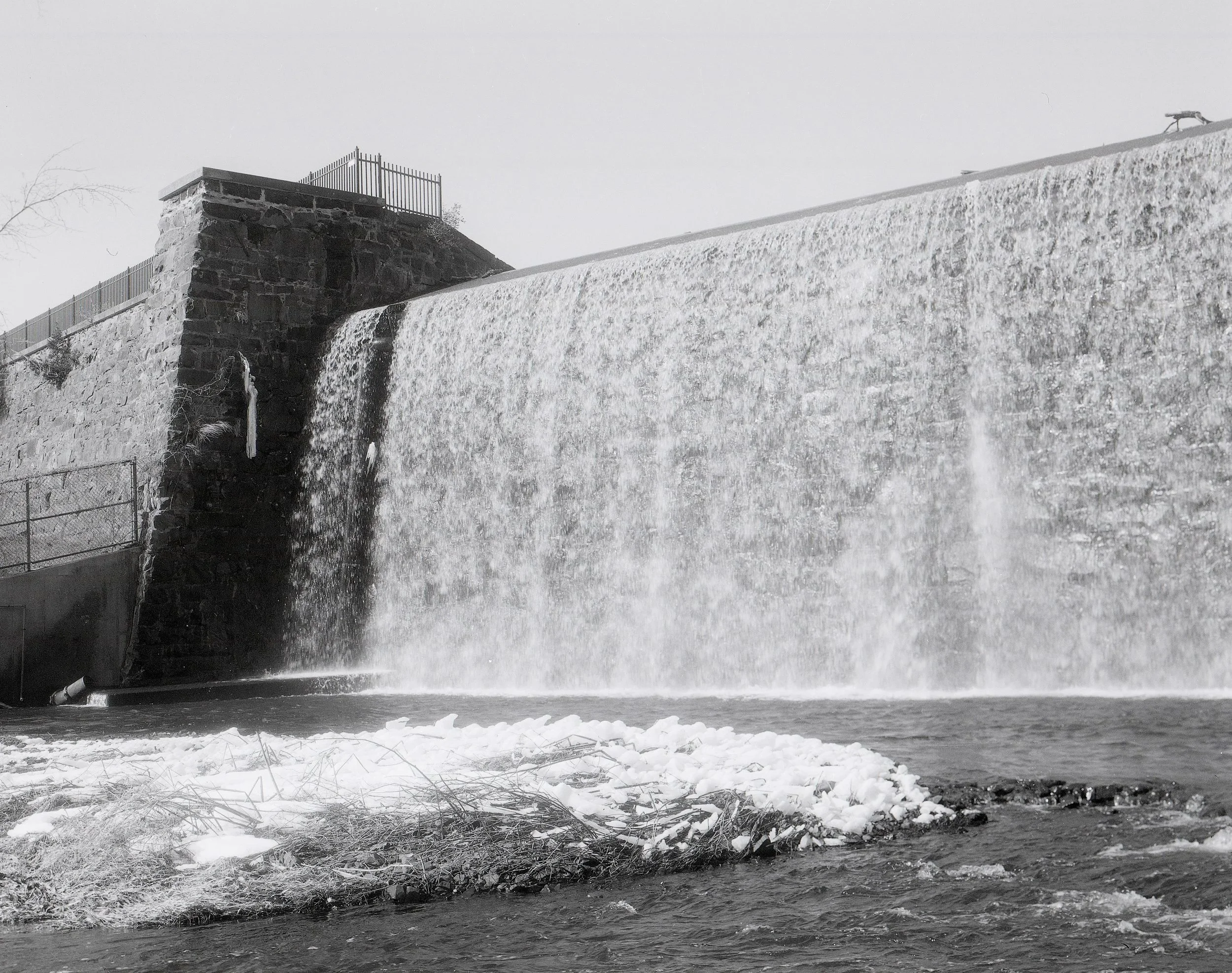 ElishevlyneEliason_LakeWhitneyDam1_2025.jpg