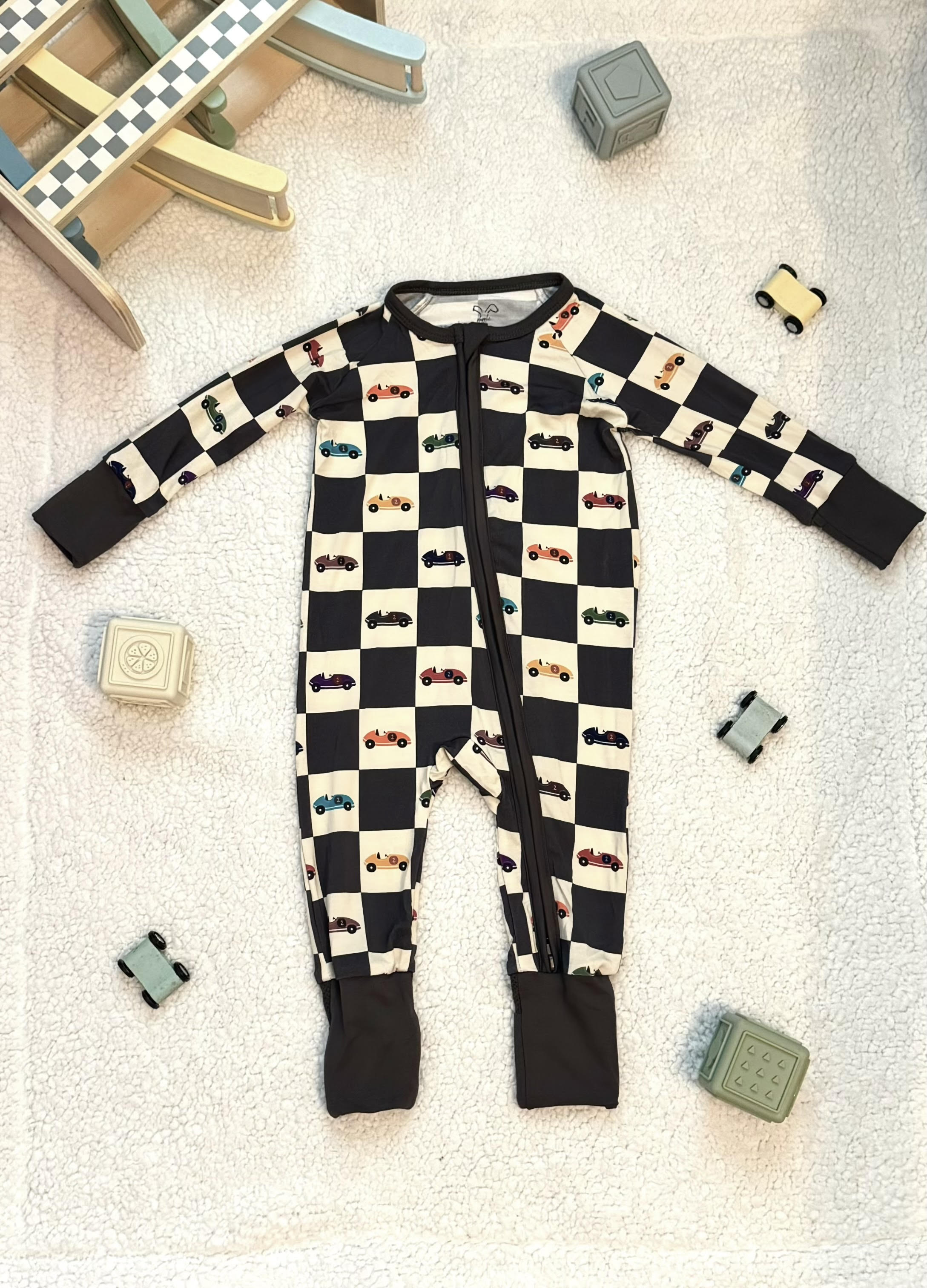 Off to the Race Track Zipplie