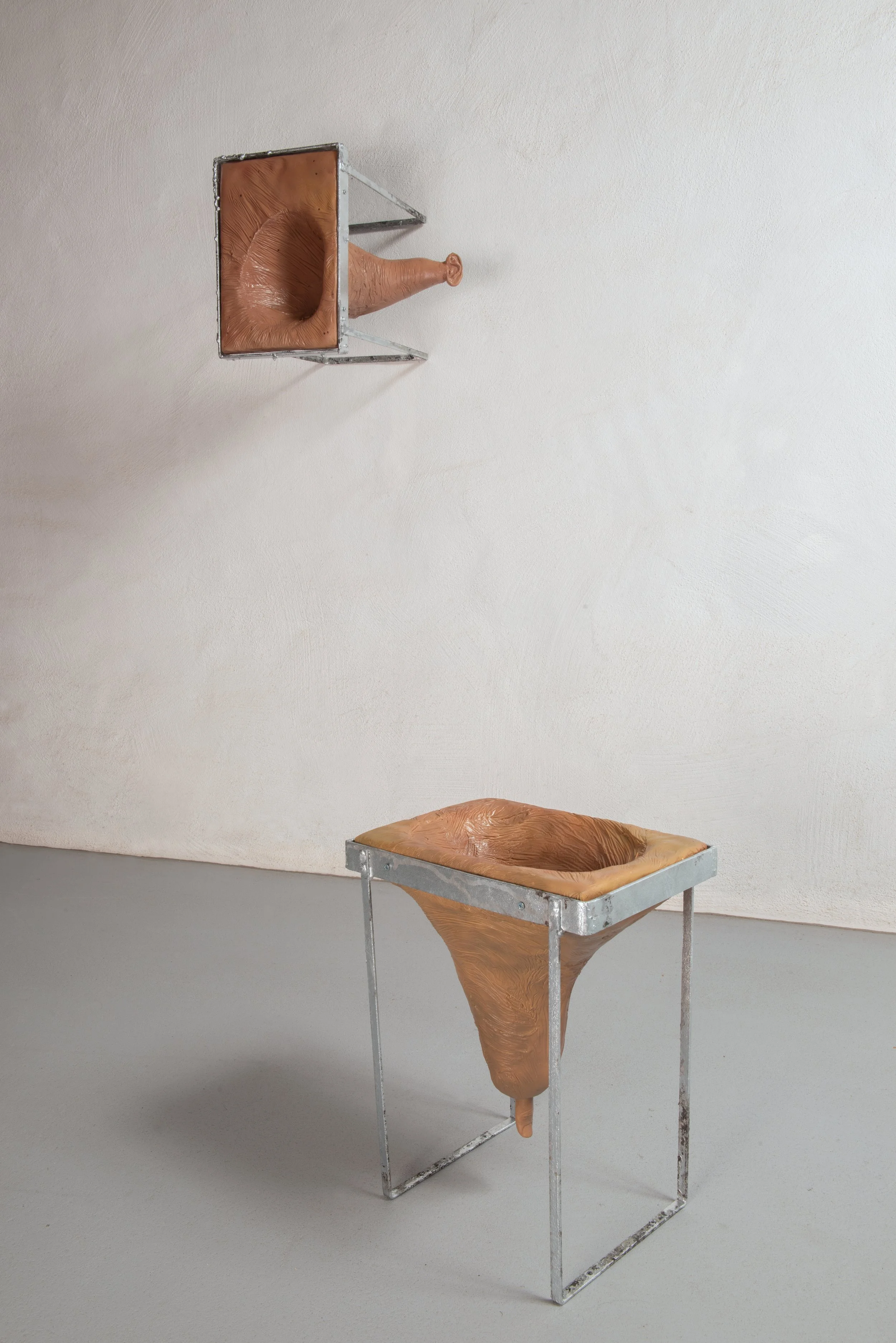 Helen Kohl | 'let me hear your whisper; let me feel your shift.' (2024) | Photo: Volker Schmidt