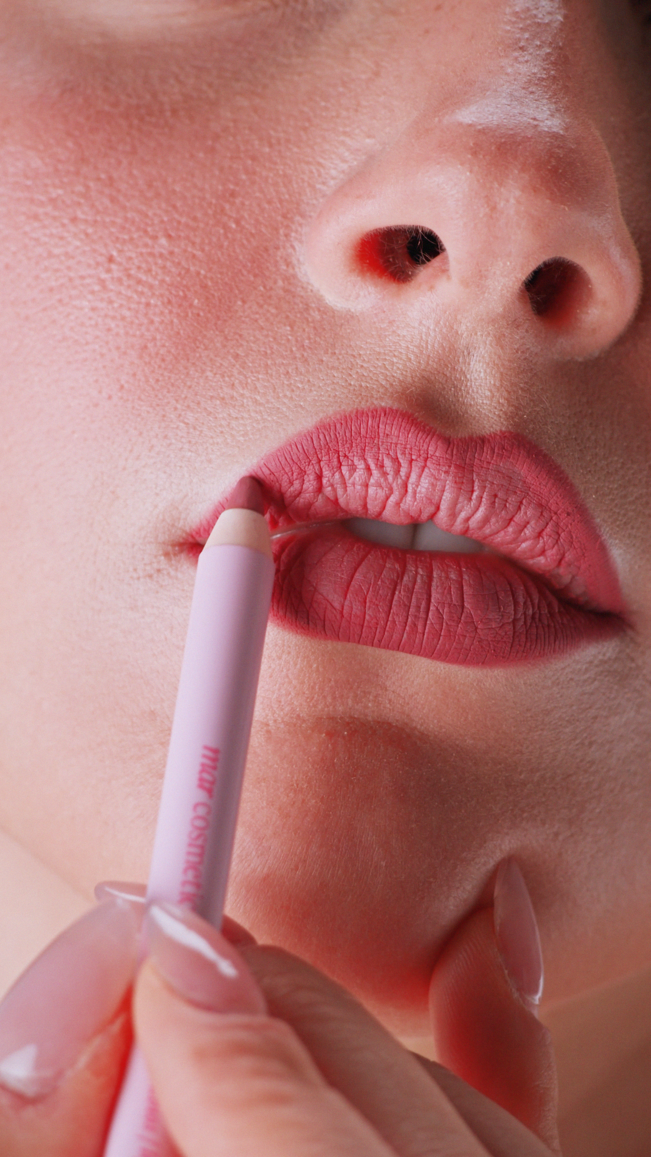 VIDEO 04.00_00_01_23.Still004.png