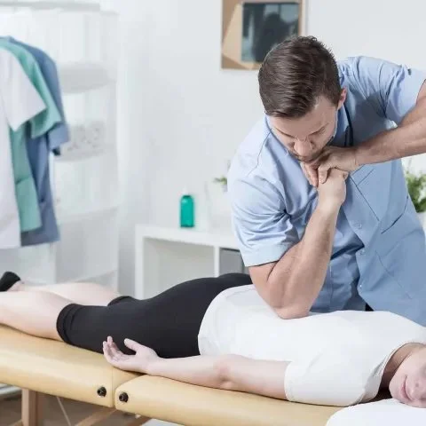 Lower back pain, leg pain and glute pain? Visit our Geelong Chiropractor