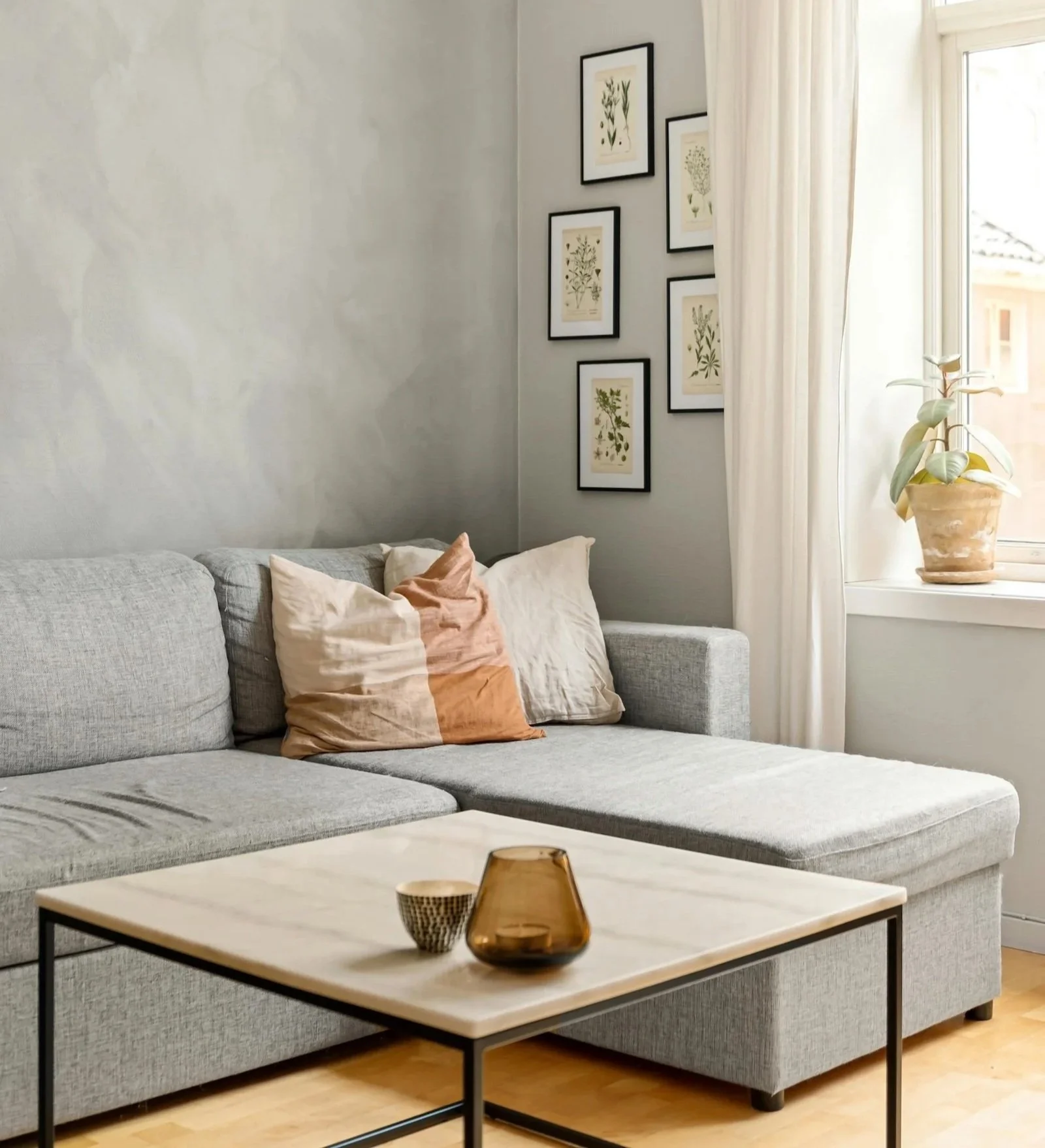 Minimal Home Decor: How to Create a Calm Space Without Overbuying