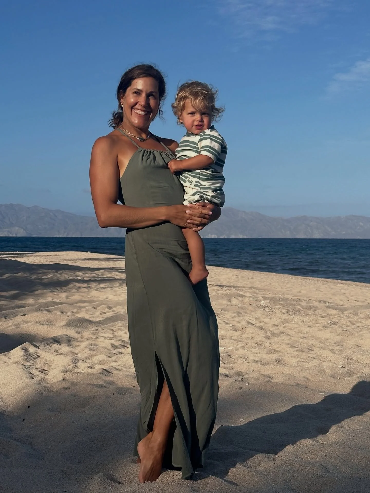 Thank you 🇲🇽 Mexico. 

Countless downwinders. Endless tacos. Lots of sunshine. And 

6 friends and family hosted 
3 sold out retreats @strutkiteandwing 
2 months of sessions 
1 cute beach baby