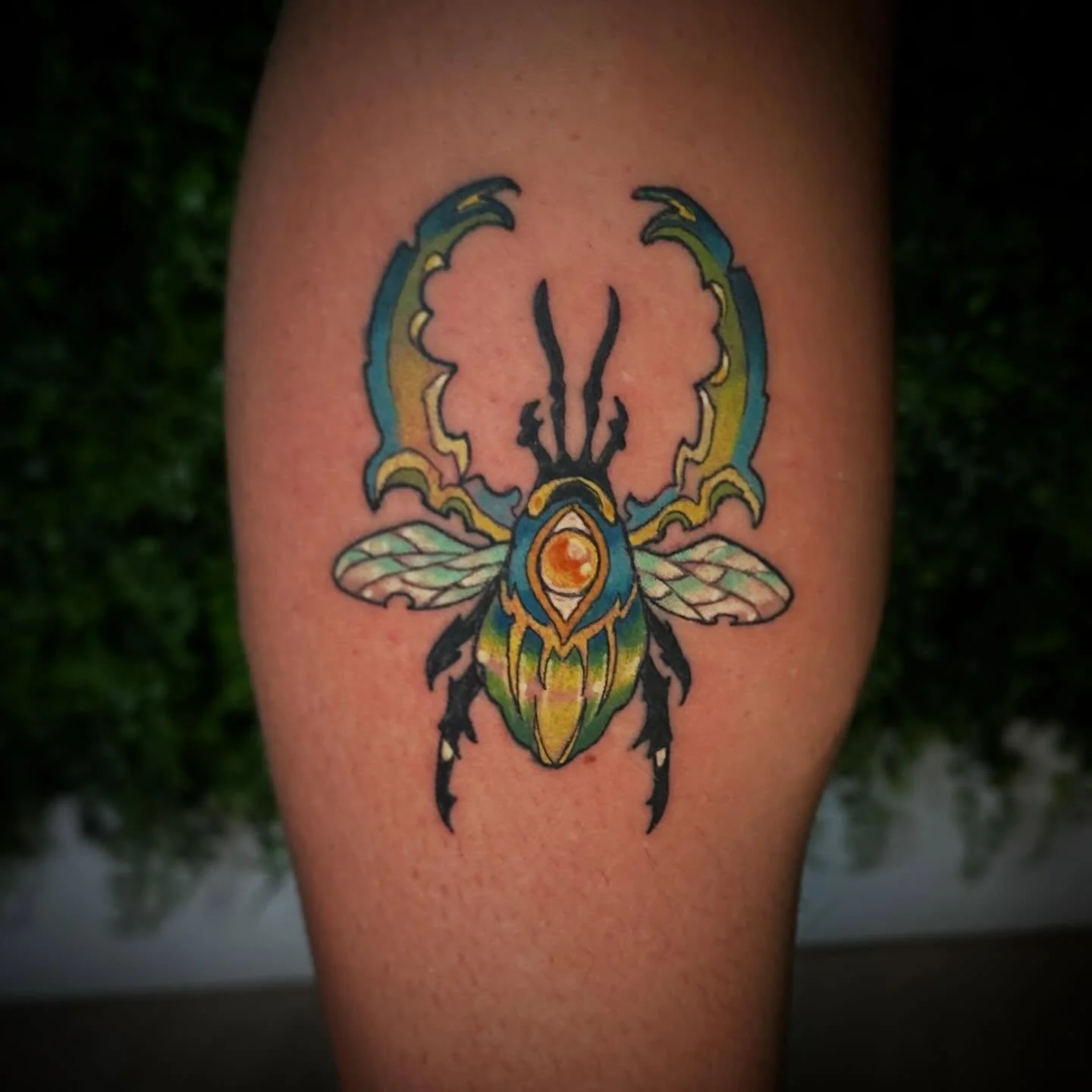 Had fun tattooing this little predrawn yesterday! @sovereignsoulstattoo #flashtattoo #flash #colortattoo #neotraditional #neotraditionaltattoos