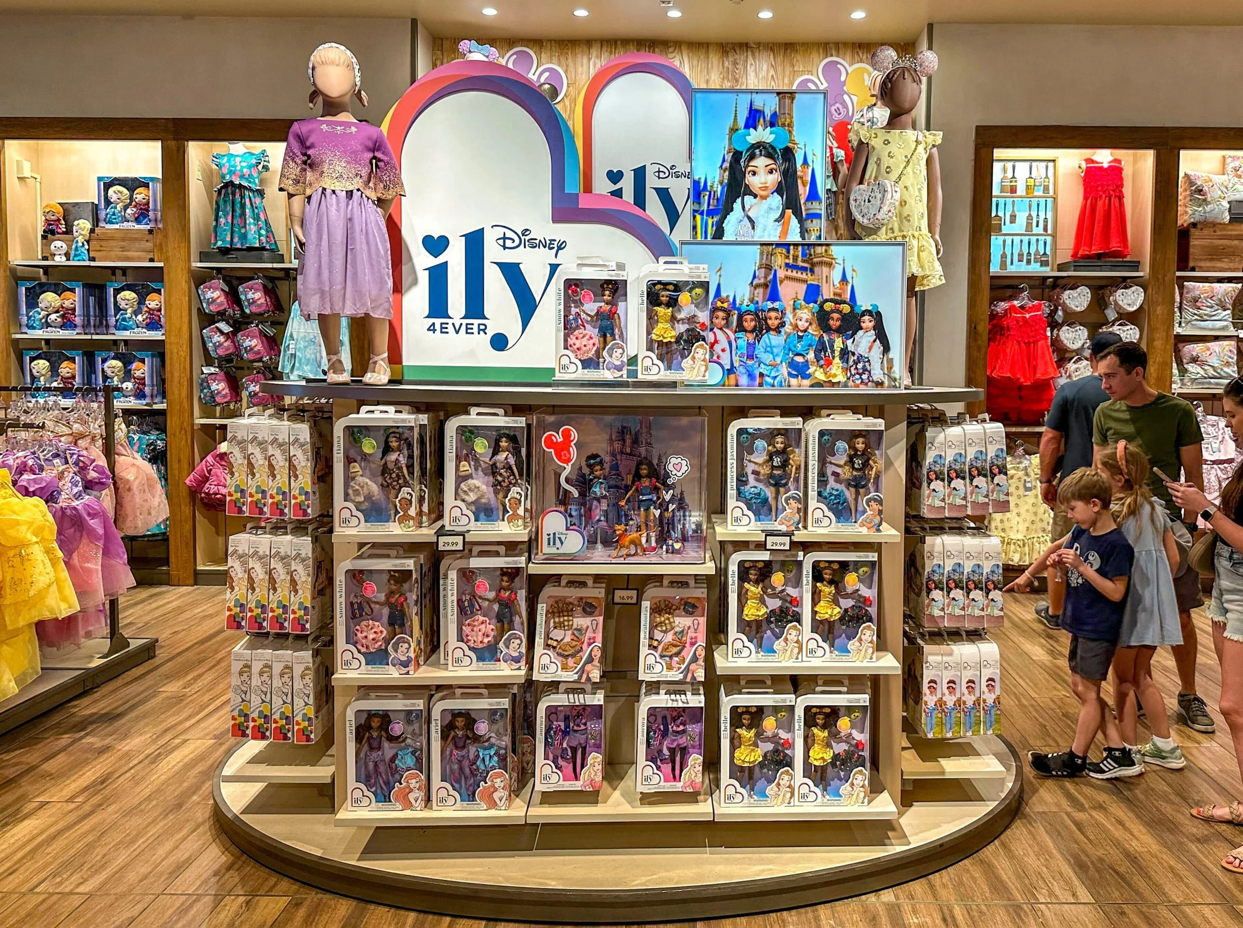 2023-wdw-disney-springs-world-of-disney-ily-dolls-14-scaled.jpg
