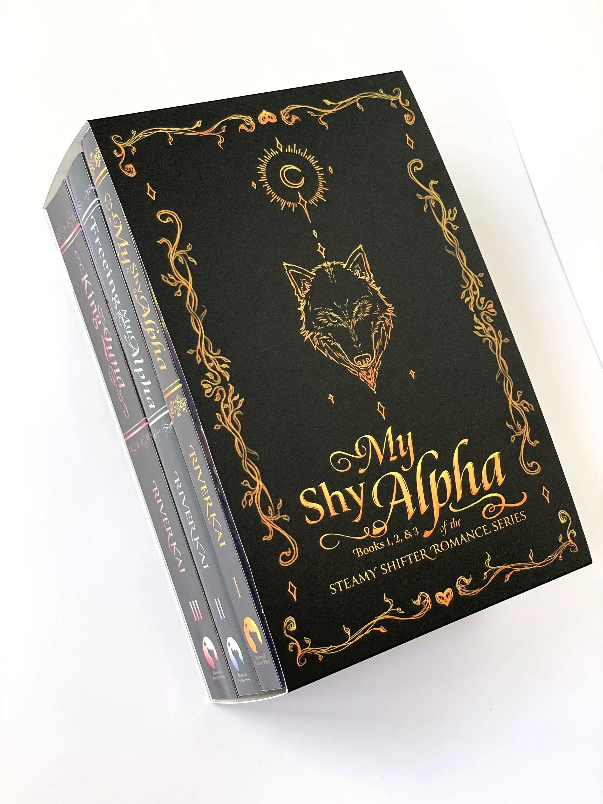 msa_boxset_layingdown_2.jpg