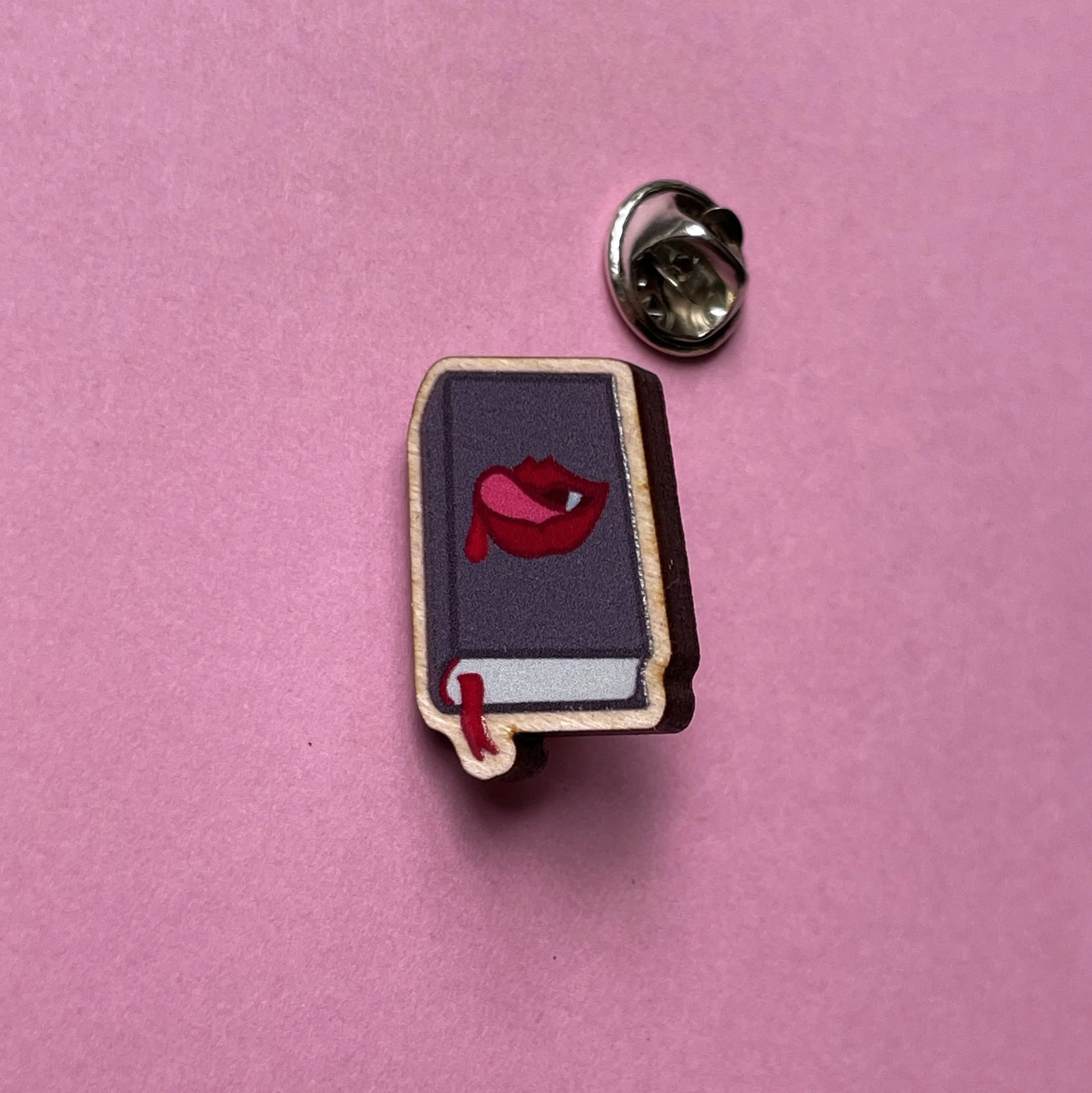 vampirebook_woodenpins.jpg