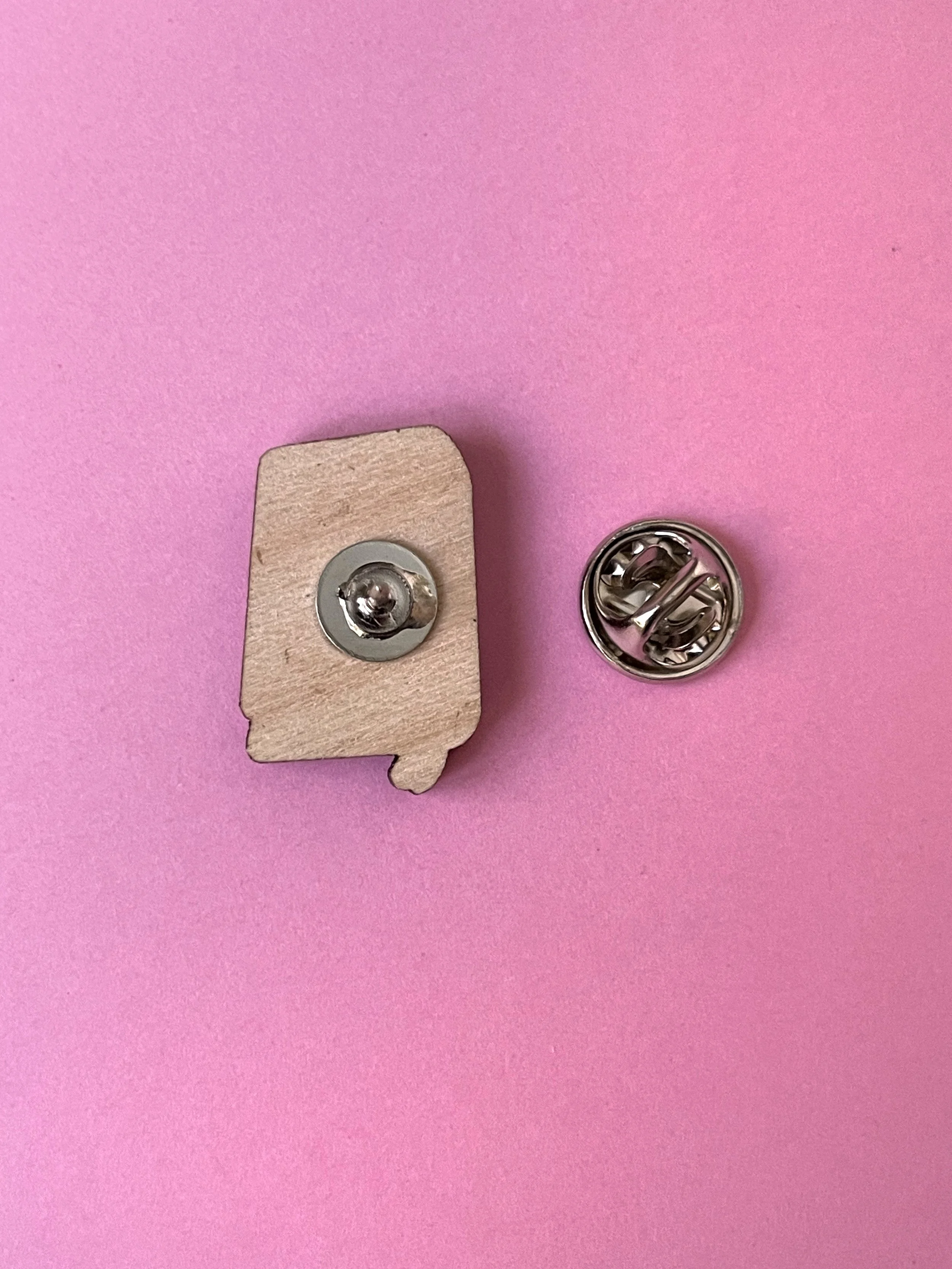 book_wooden_pin_back.jpg
