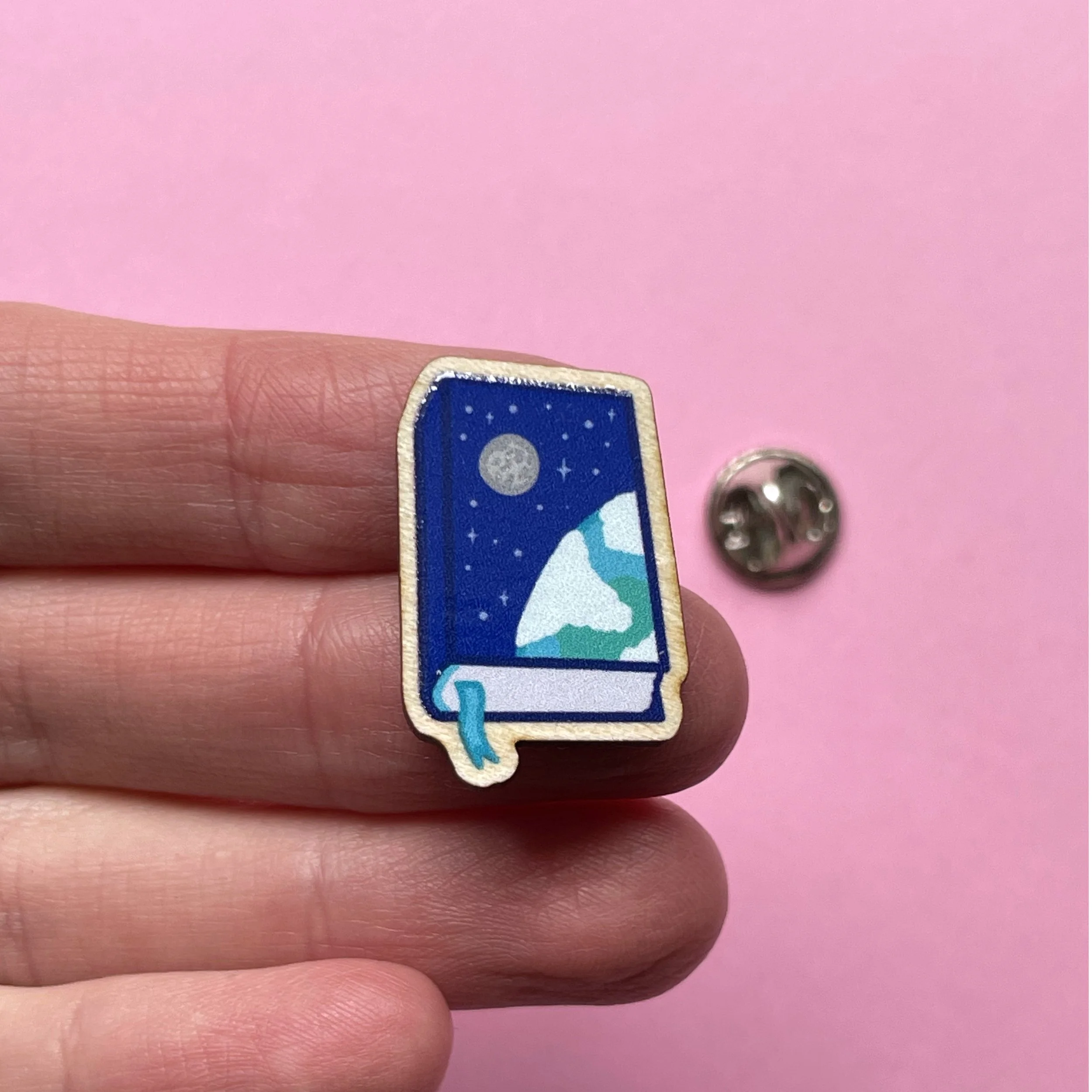 scifibook_woodenpins_2.jpg