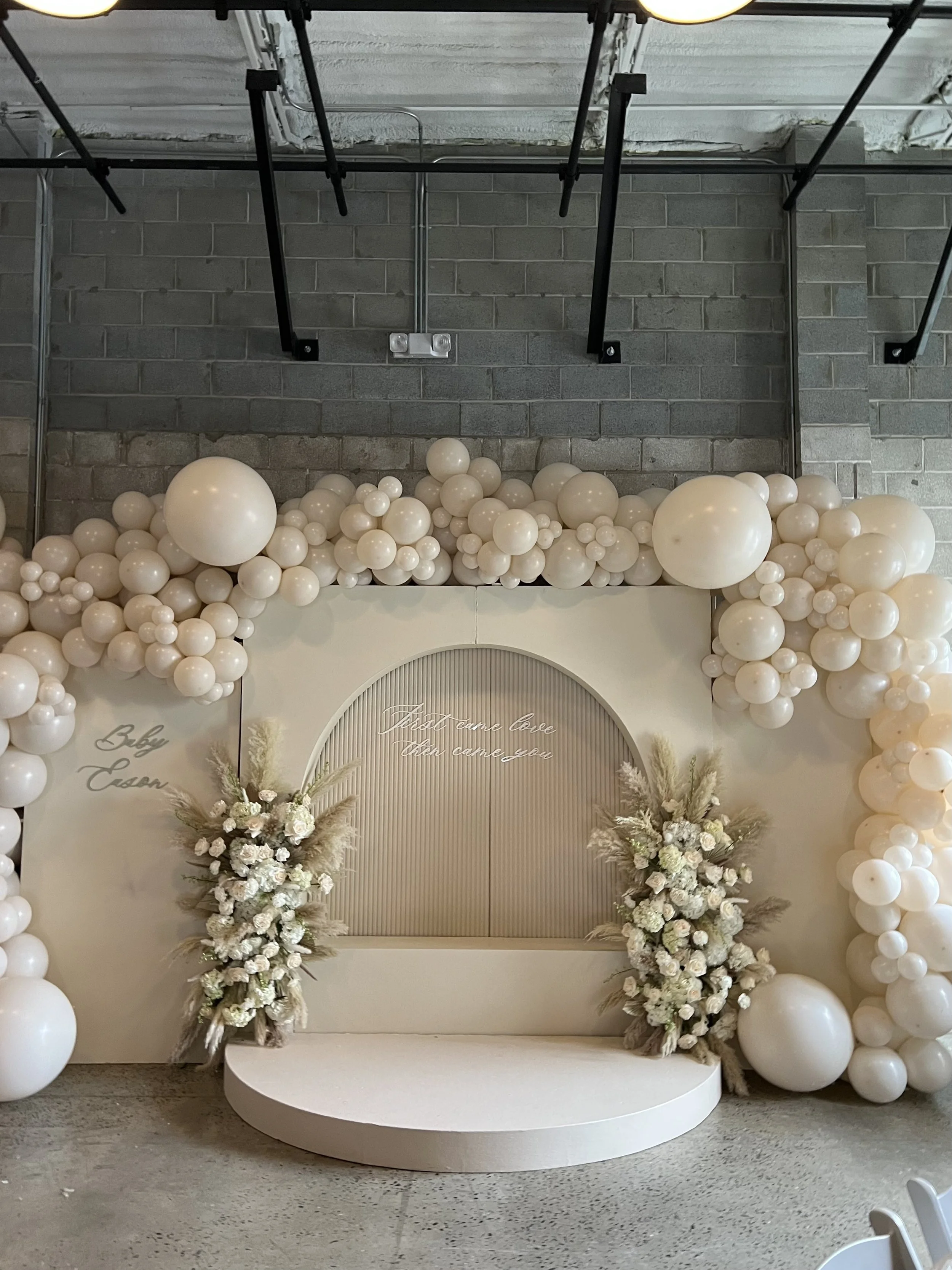 Balloon-Backdrop-Main-Decor.jpg