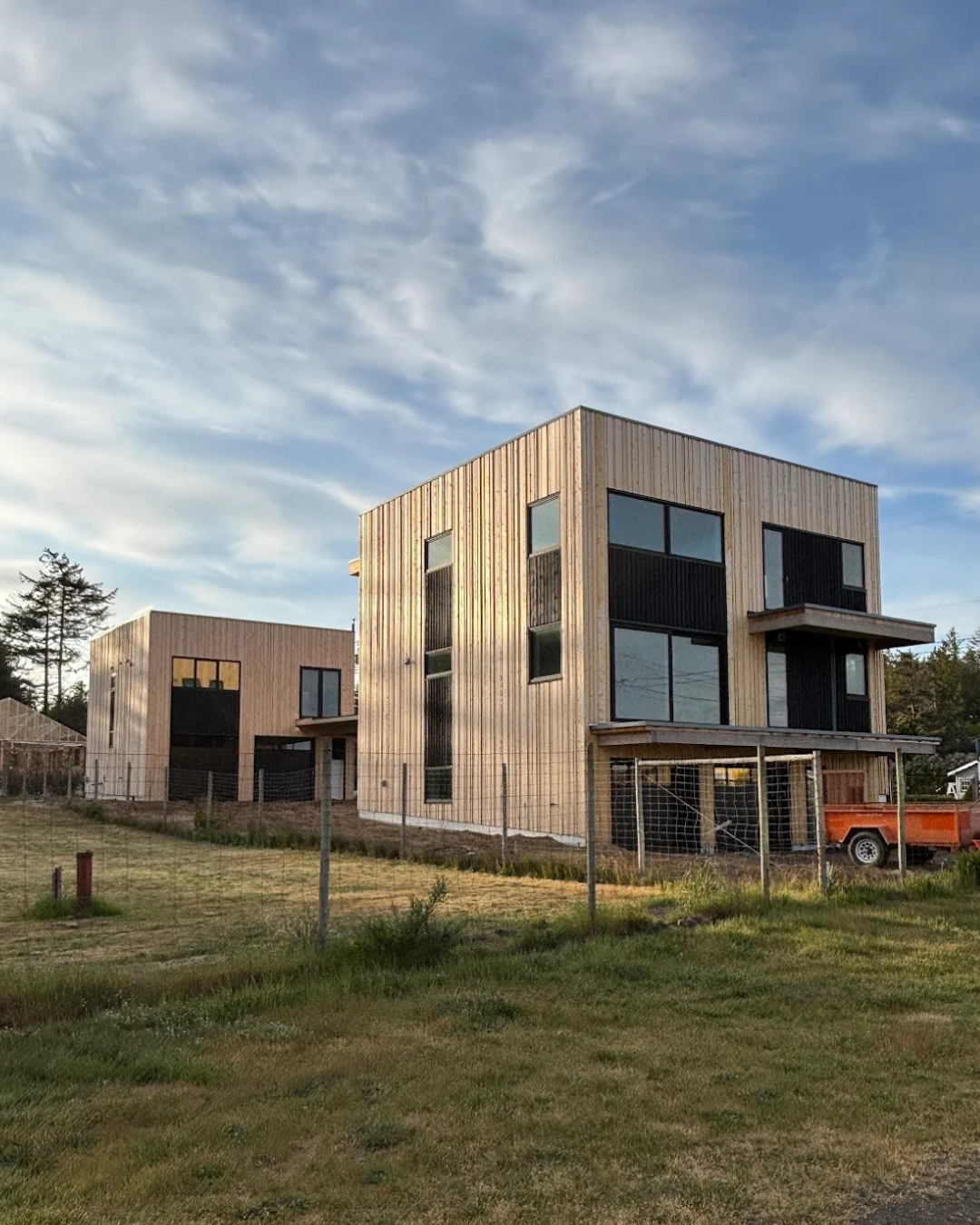 📍 Comox Net Zero Passive House and Bunkhouse