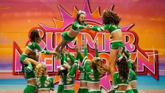 What a weekend for the Royals 👑💚📣

Beyond proud of every athlete who took the floor this weekend. The energy, determination and teamwork from every team was incredible to watch ✨

Results:
🥇 Pearl &mdash; 1st Place + Standout Award
🥈 Turquoise &