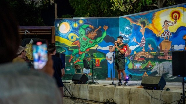 TXPOPPHOTO-37 Medium.jpeg