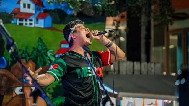 TXPOPPHOTO-40 Medium.jpeg