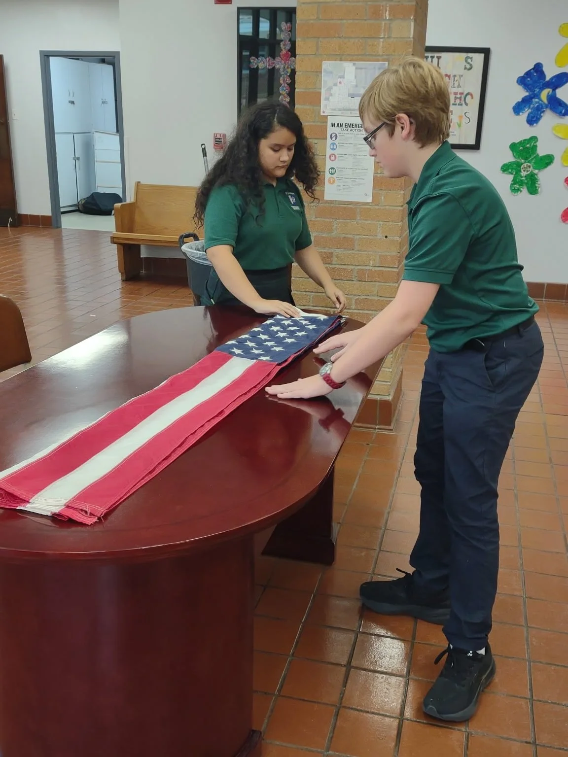 Every morning, our middle school students raise the American and Texas flags with pride. Through this tradition, they learn respect for our nation and state, responsibility, and the importance of honoring those who came before us. 🇺🇸