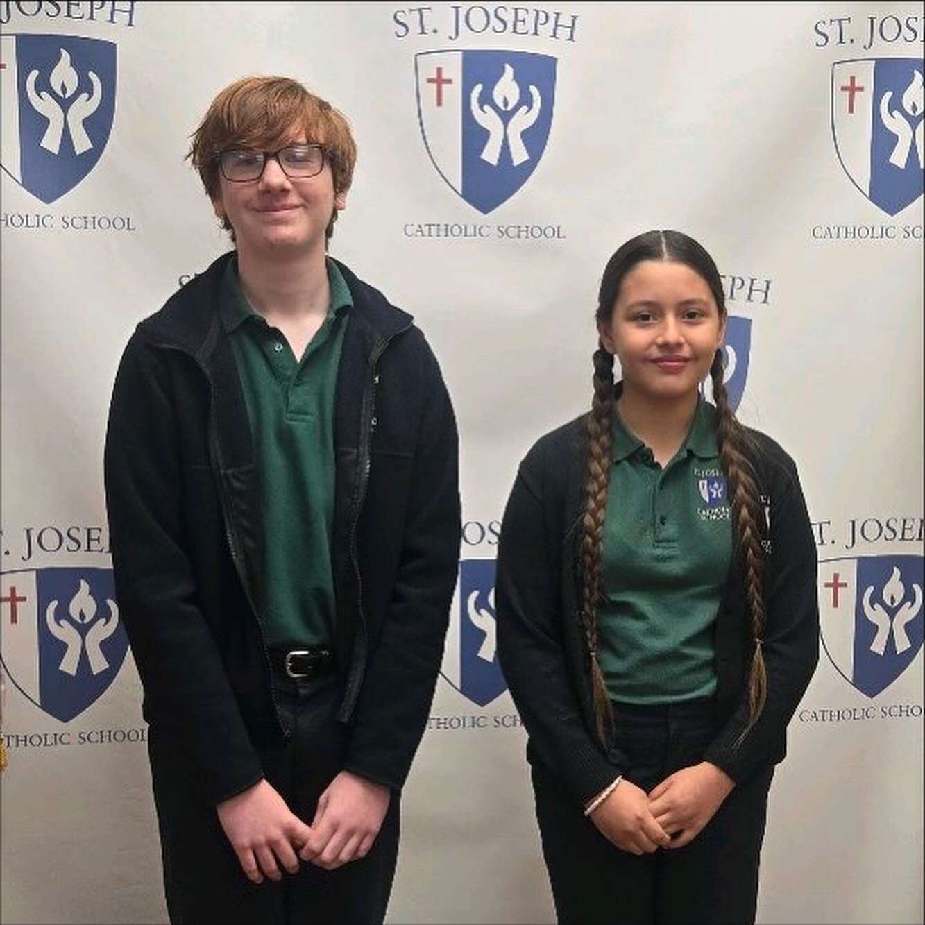 Yesterday&rsquo;s Spelling Bee was buzzing with talent! 🐝
Congratulations to Andrew Bittmann, our 1st place winner, and Vida Quezada, who came in 2nd! Great work by all our contestants! 📚💛