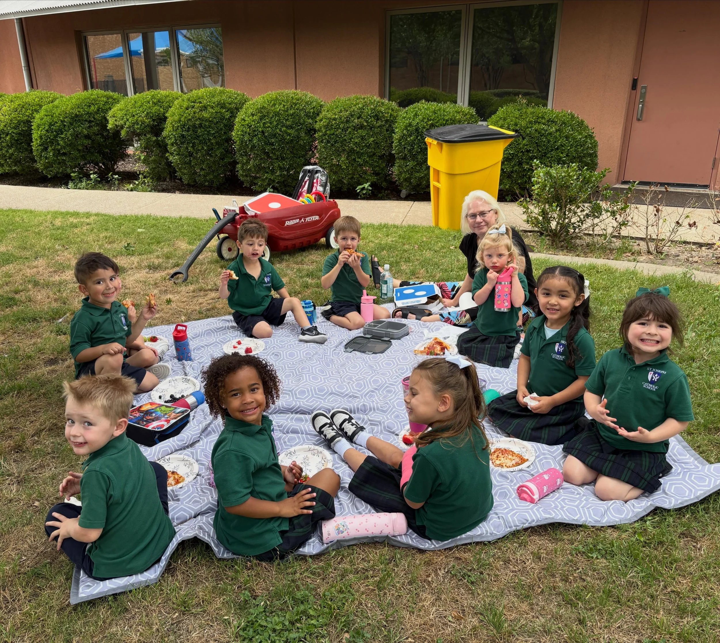 Our PK3 class had a slice of fun celebrating with a pizza party yesterday! 🍕😄
From giggles with friends to cheesy smiles all around, it was the perfect treat for our little learners! ❤️