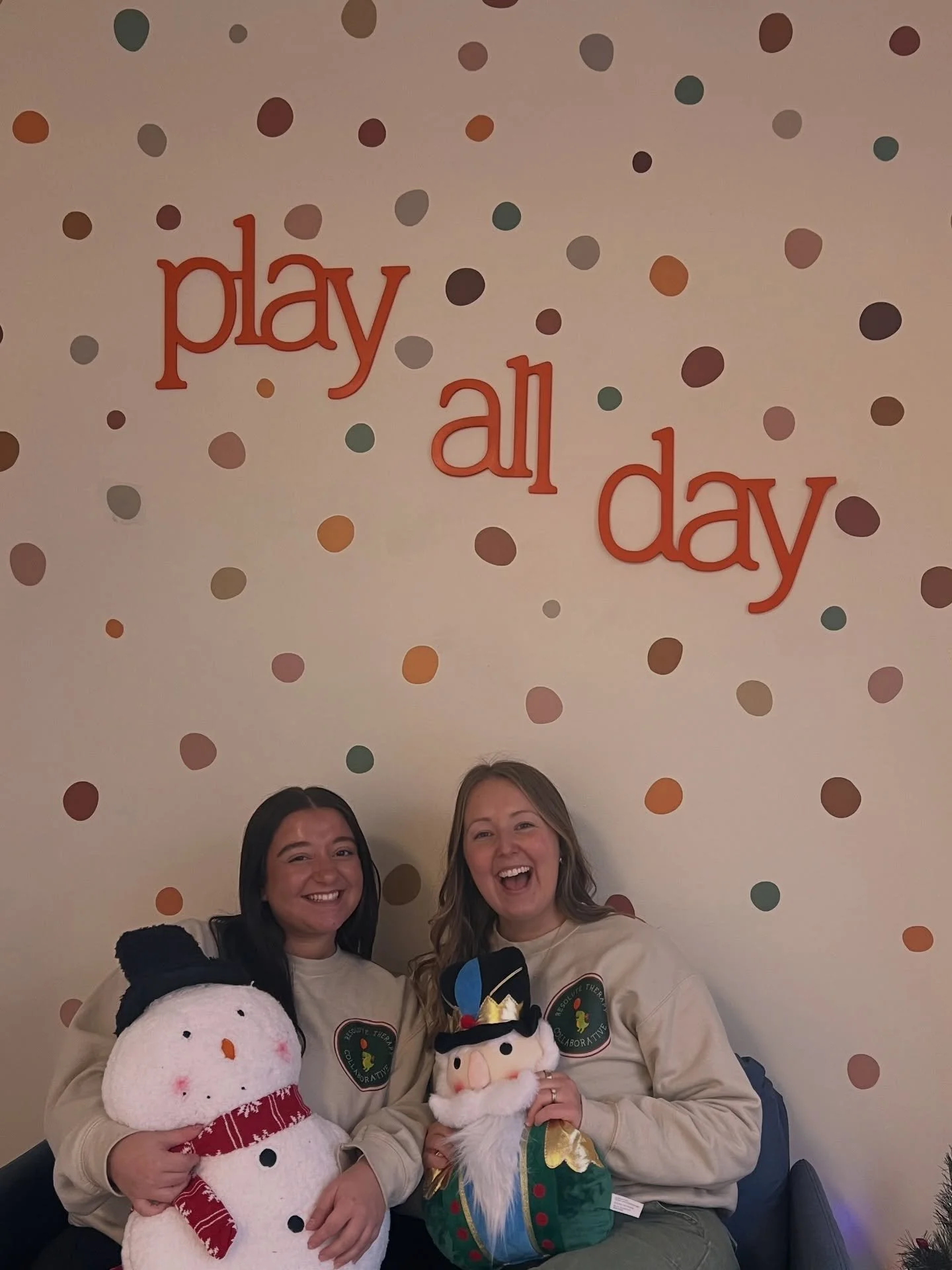 Merry Christmas &amp; Happy Holidays! 🎄🎁🎅🏼 
We are closed Christmas Day &amp; the 26th! 
See you back on the 29th!