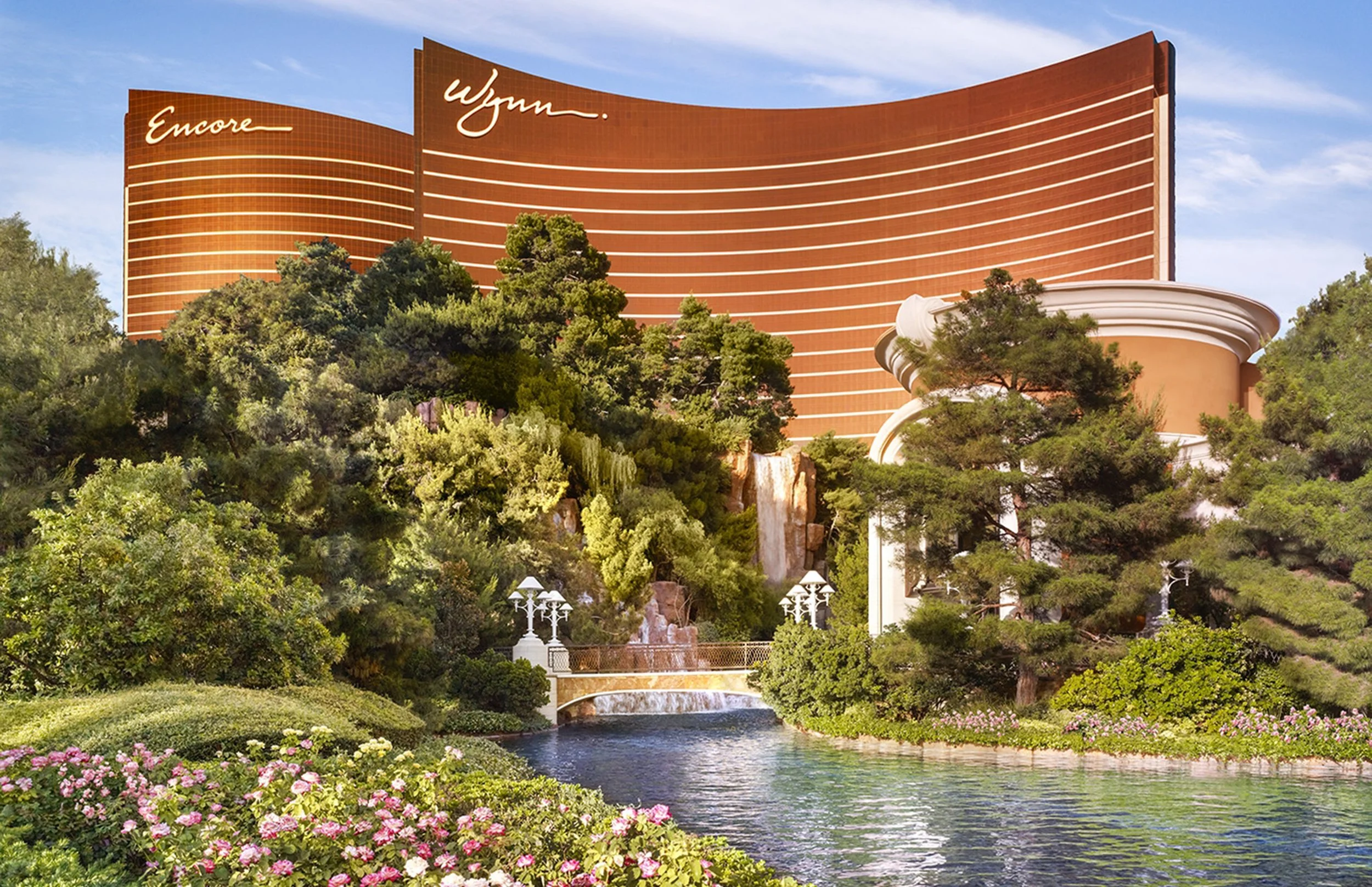 WYNN_Exterior-Daytime HERO.jpg