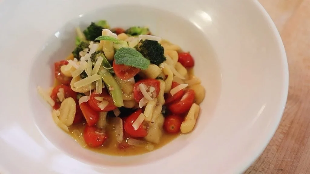 ✨ A bowl of soul from Southern Italy 🇮🇹✨

Chef Dario Tomaselli&rsquo;s Orecchiette alla Pugliese is comfort food with character, a dish that brings together rustic tradition and vibrant, bold flavor in every bite. Hand-shaped pasta cradles a rich m