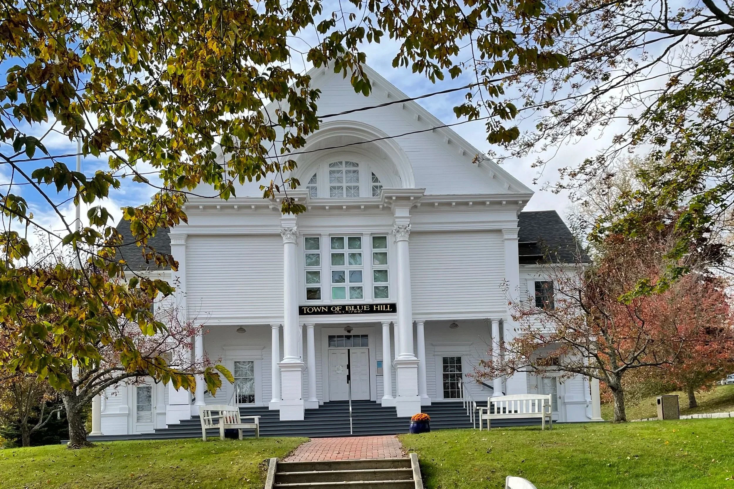 Blue Hill seeks new settlement date on GSA properties