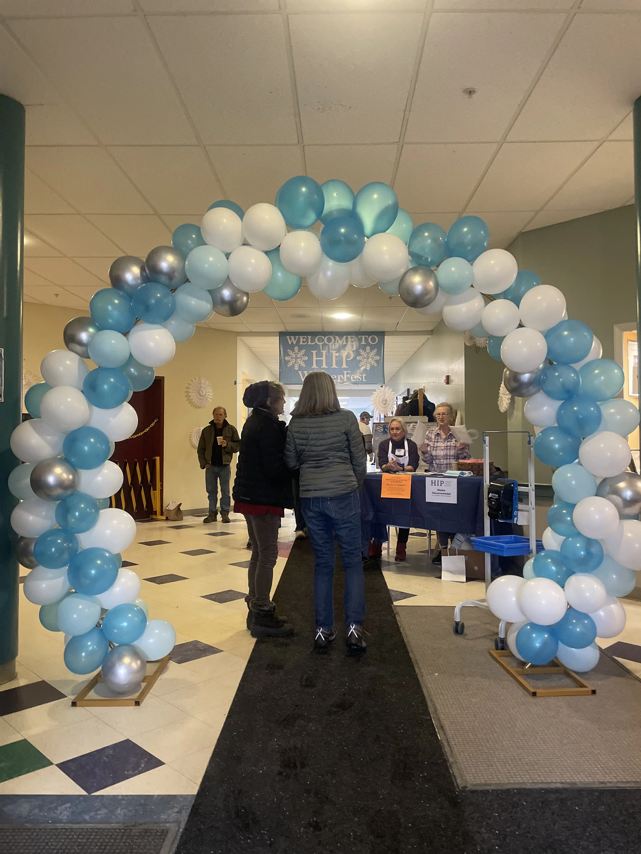 Winterfest balloon arch.jpeg