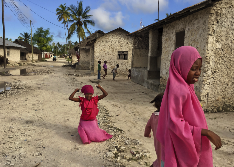 Blue Hill Library features work by photojournalist Robin Bowman