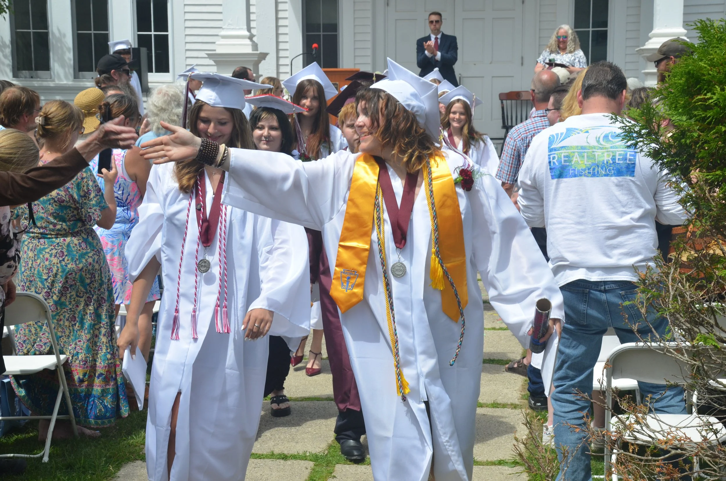 GSA celebrates its graduating class at sun-filled ceremony