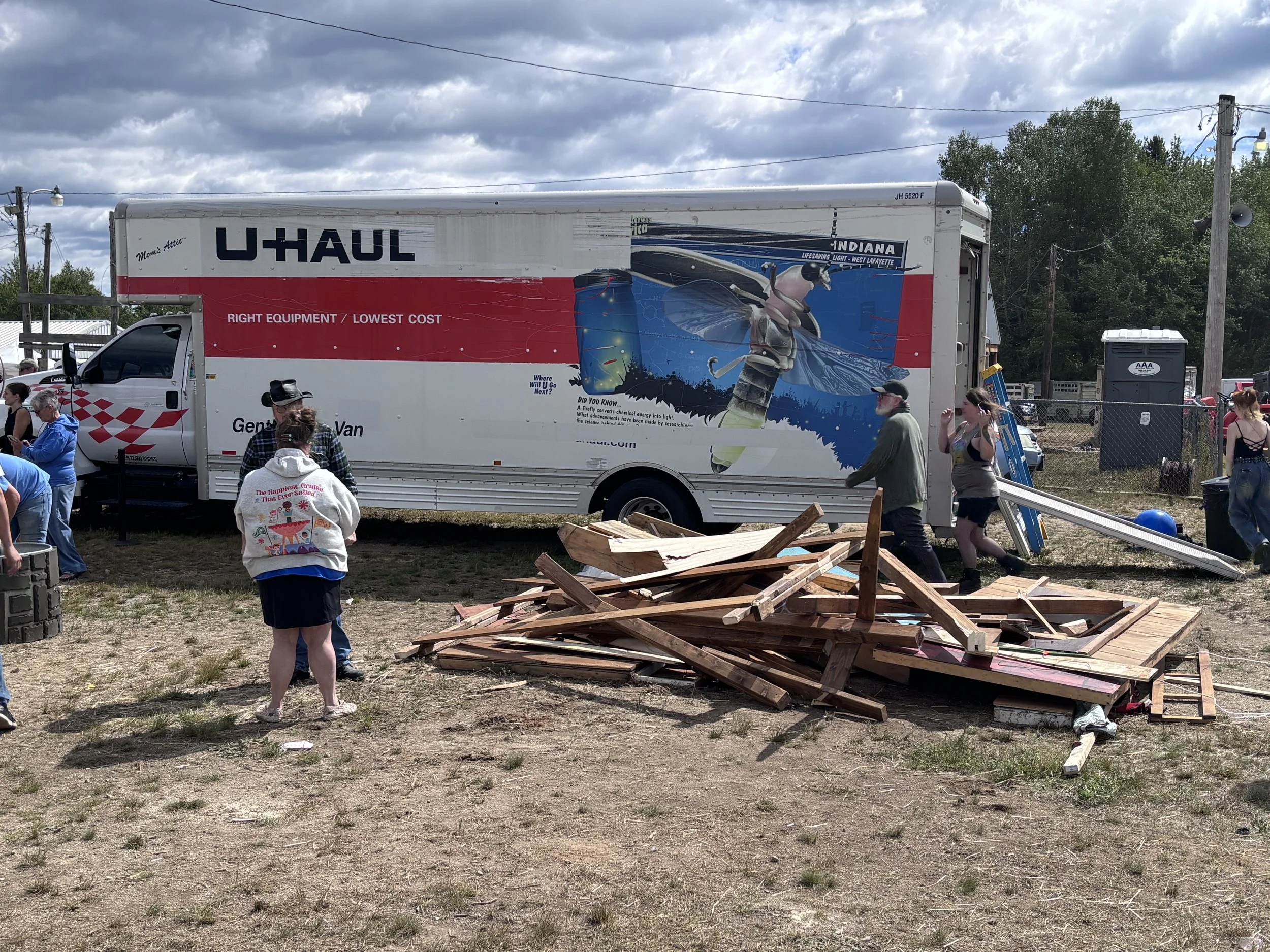 Set collapse injures woman at Blue Hill Fair