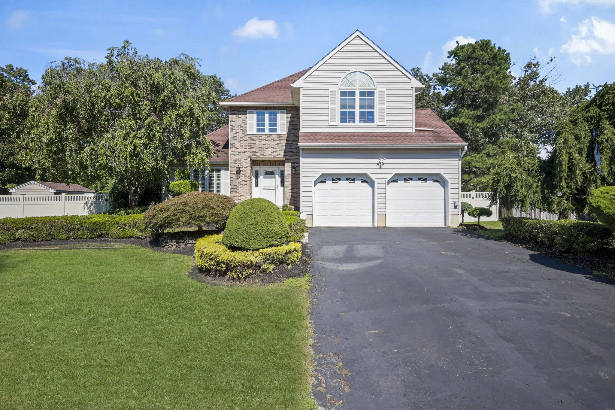 When a Home Holds a Lifetime: Letting Go in Your Own Time