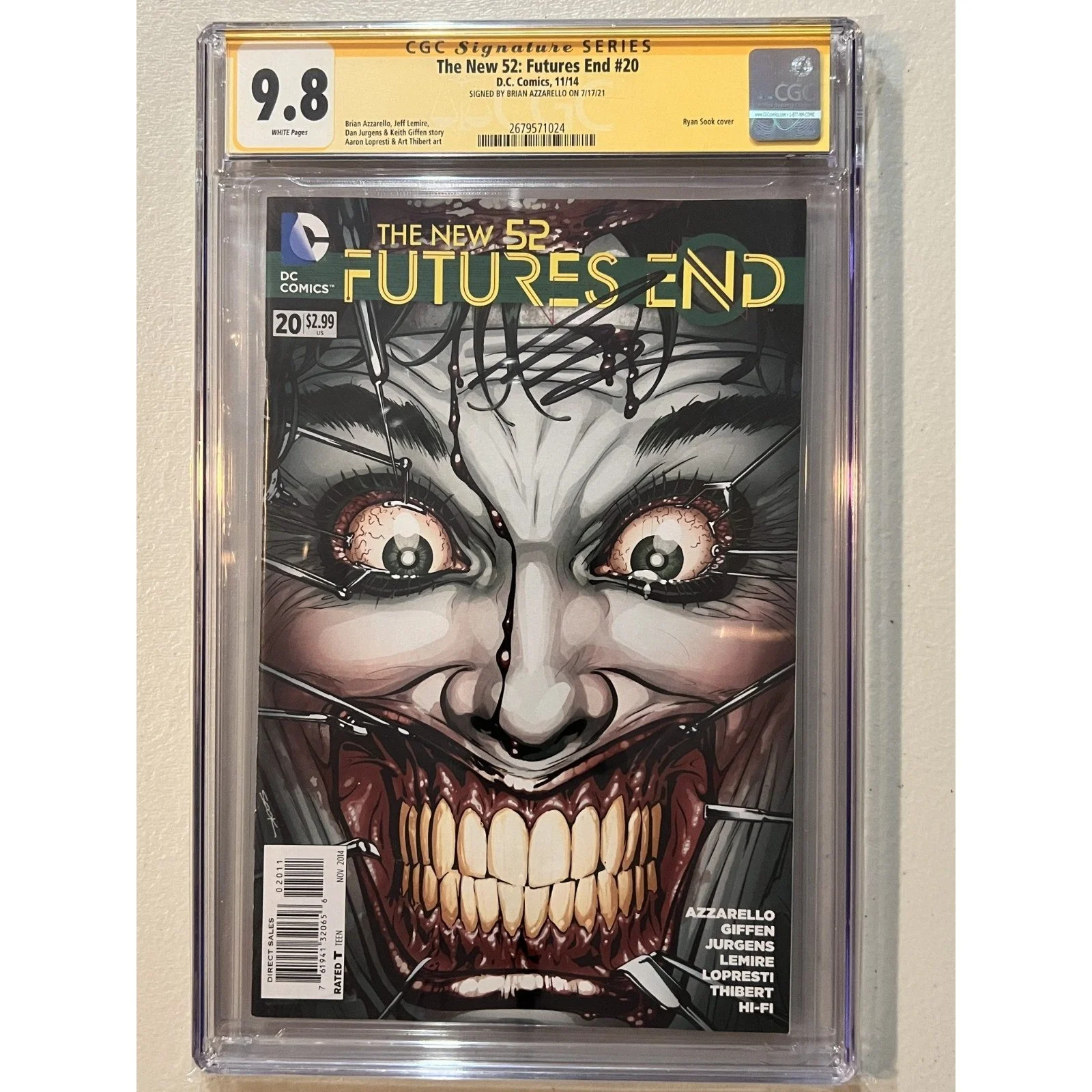 D.C. Comics The New 52: Futures End #26 CGC 9.8 (2014) Signed by Brian Azzarello
