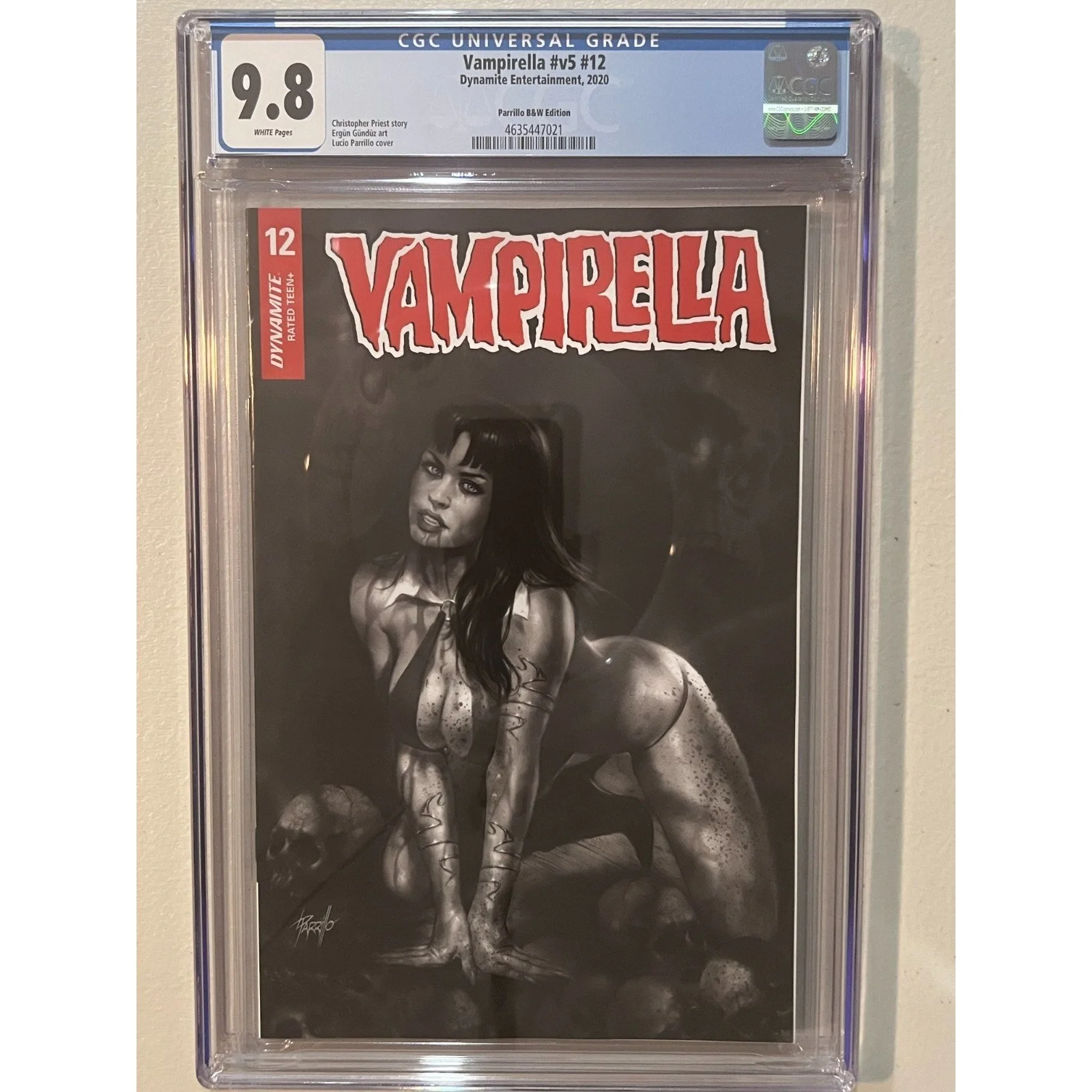 Dynaminte Entertainment Vampirella v5 #12 CGC 9.8 Parrillo B&W Edition