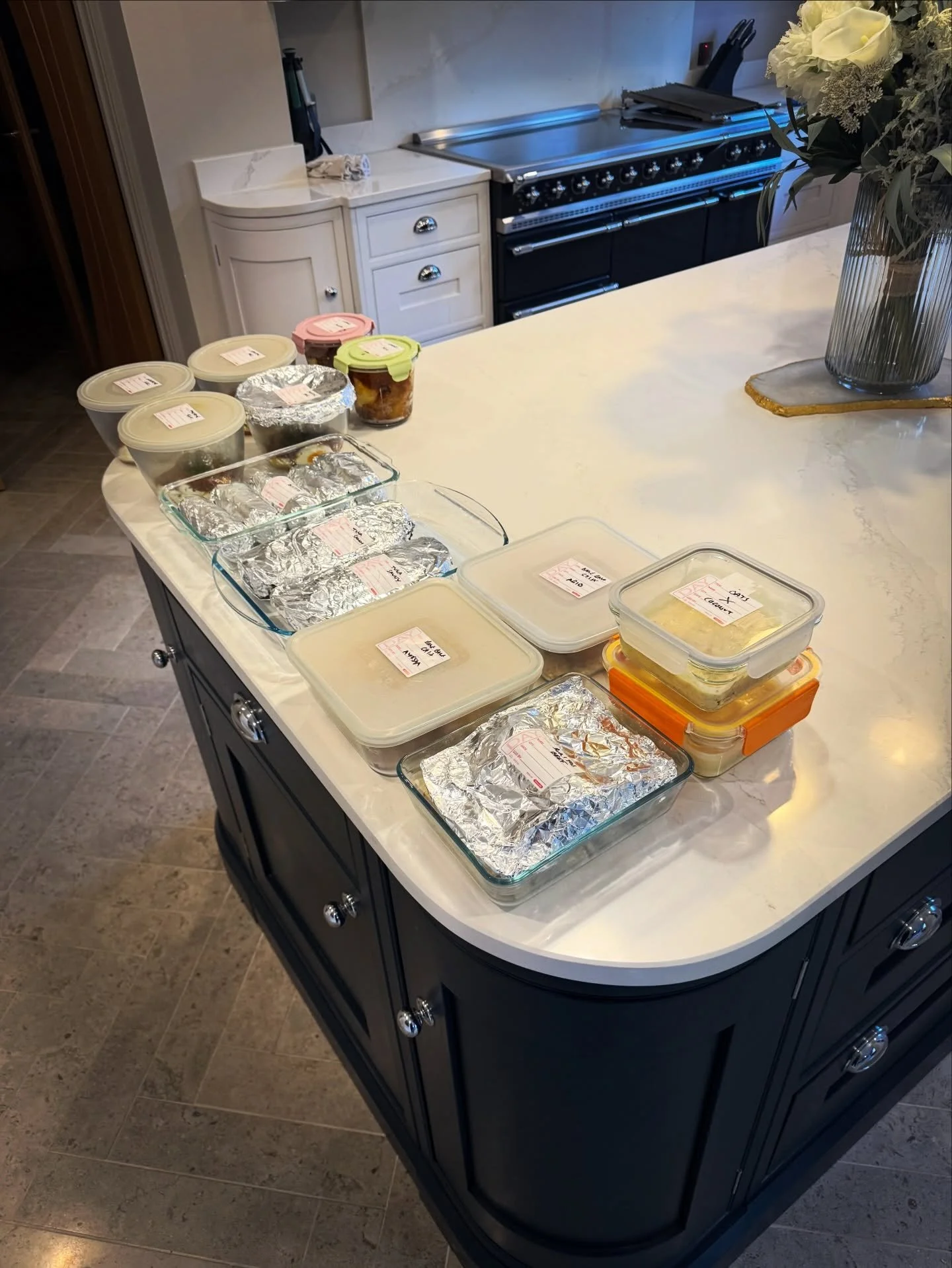 Meal prep done for 2 to start off their week strong 💪🏻💪🏻💪🏻 #privatechef #privatedining #chefslife #chefsofınstagram #mealprep