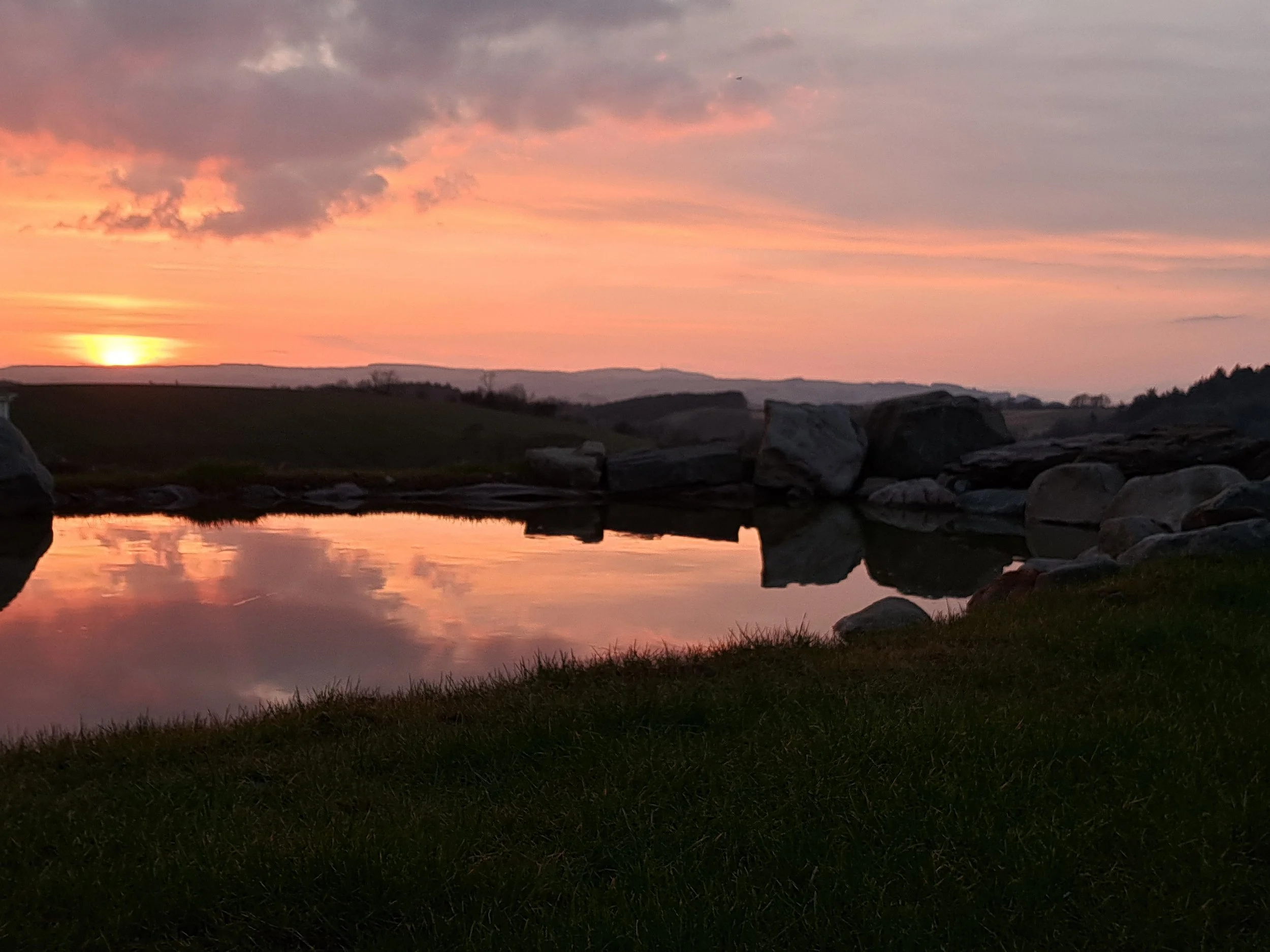 Yonderton House sunset.jpg