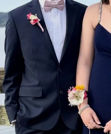 Boutonnieres and Corsage.JPG