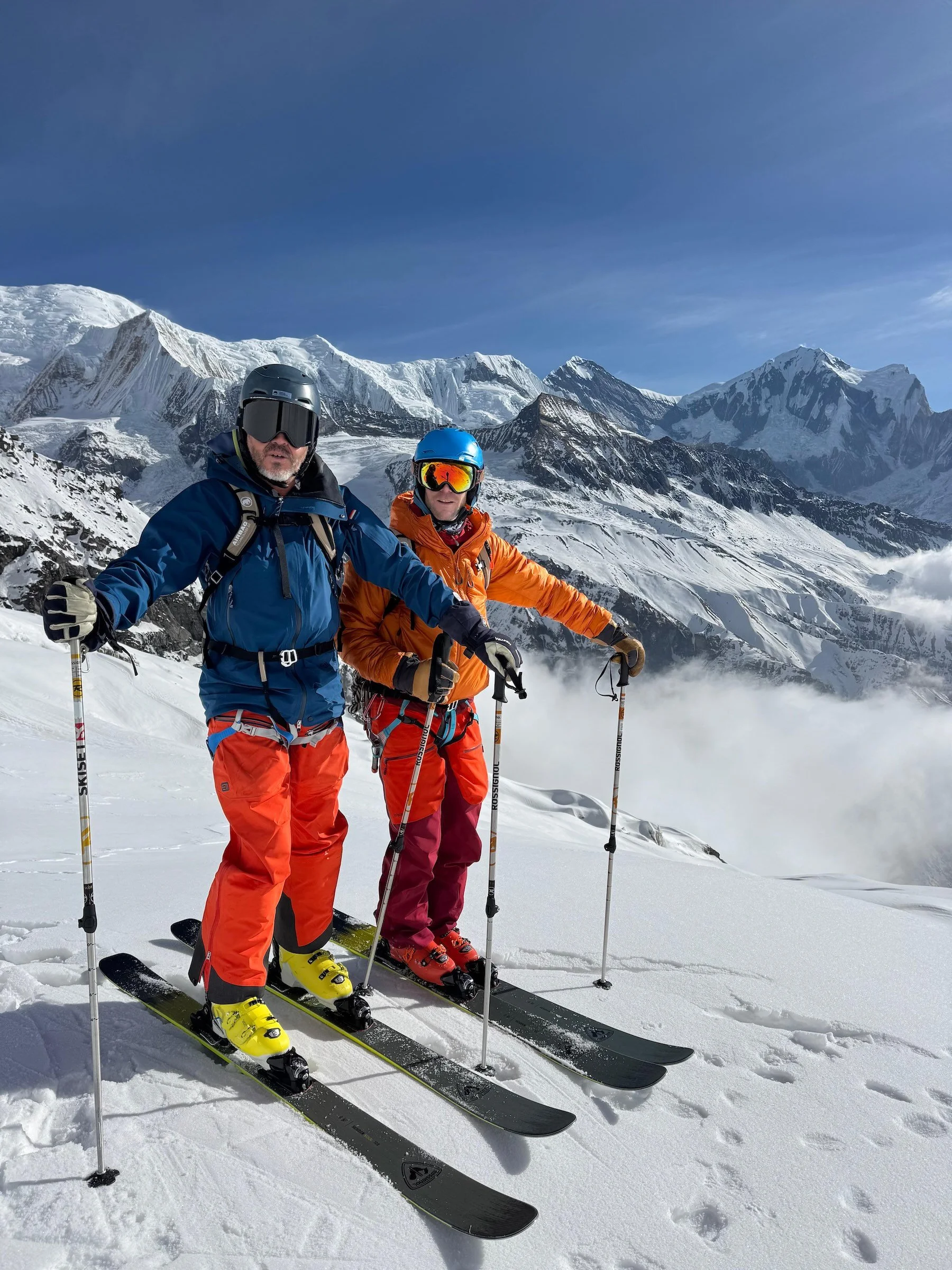 himalayanheliski- guests.jpeg